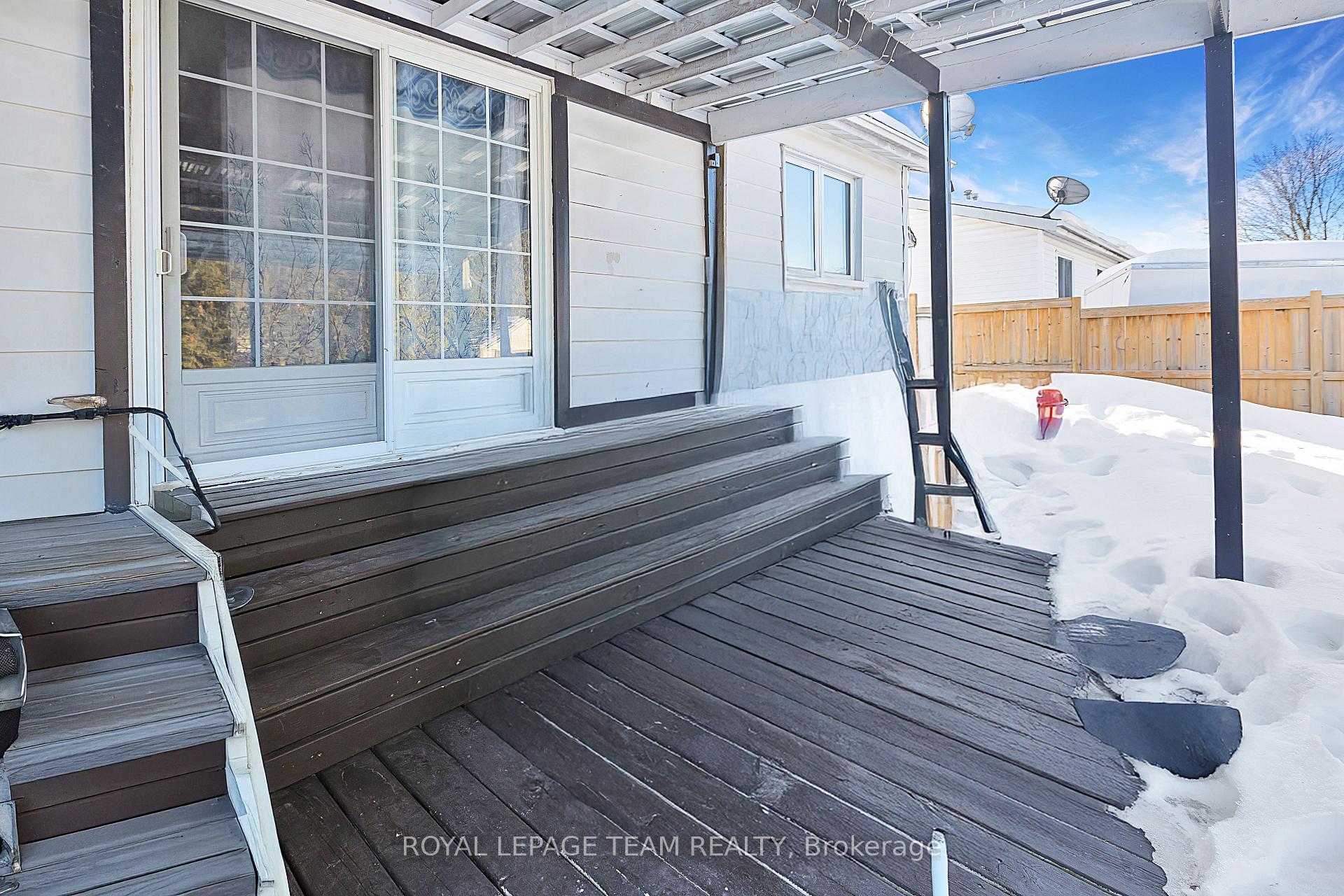 Photo 16 of 58 Binscarth Crescent, Ottawa, Kanata - Glencairn/Hazeldean — HOMEH