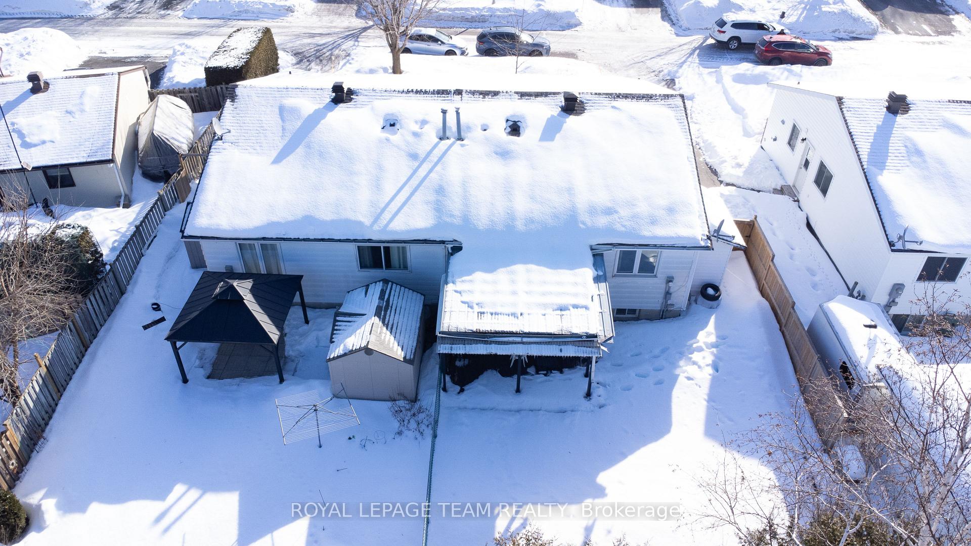 Photo 17 of 58 Binscarth Crescent, Ottawa, Kanata - Glencairn/Hazeldean — HOMEH
