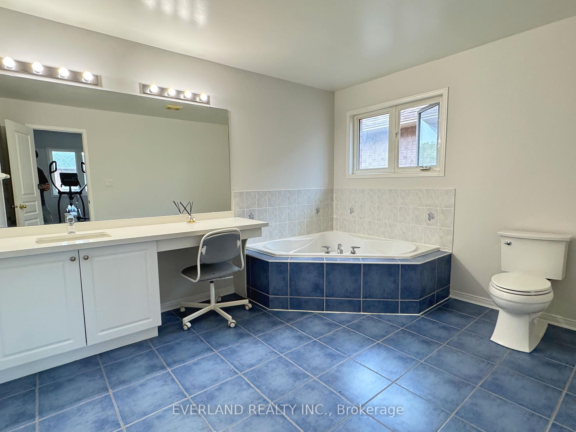 Photo 12 of 25 Saffron Street, Markham, Greensborough — HOMEH