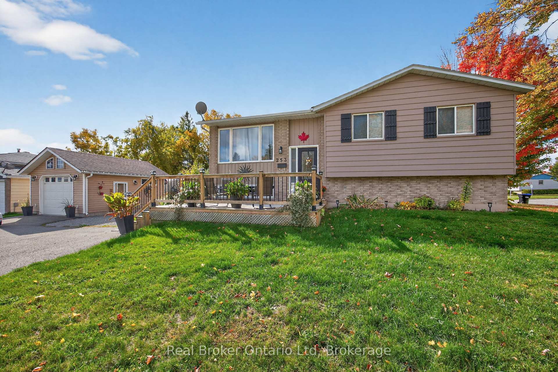 Photo 4 of 253 Lescaut Road, Midland — HOMEH