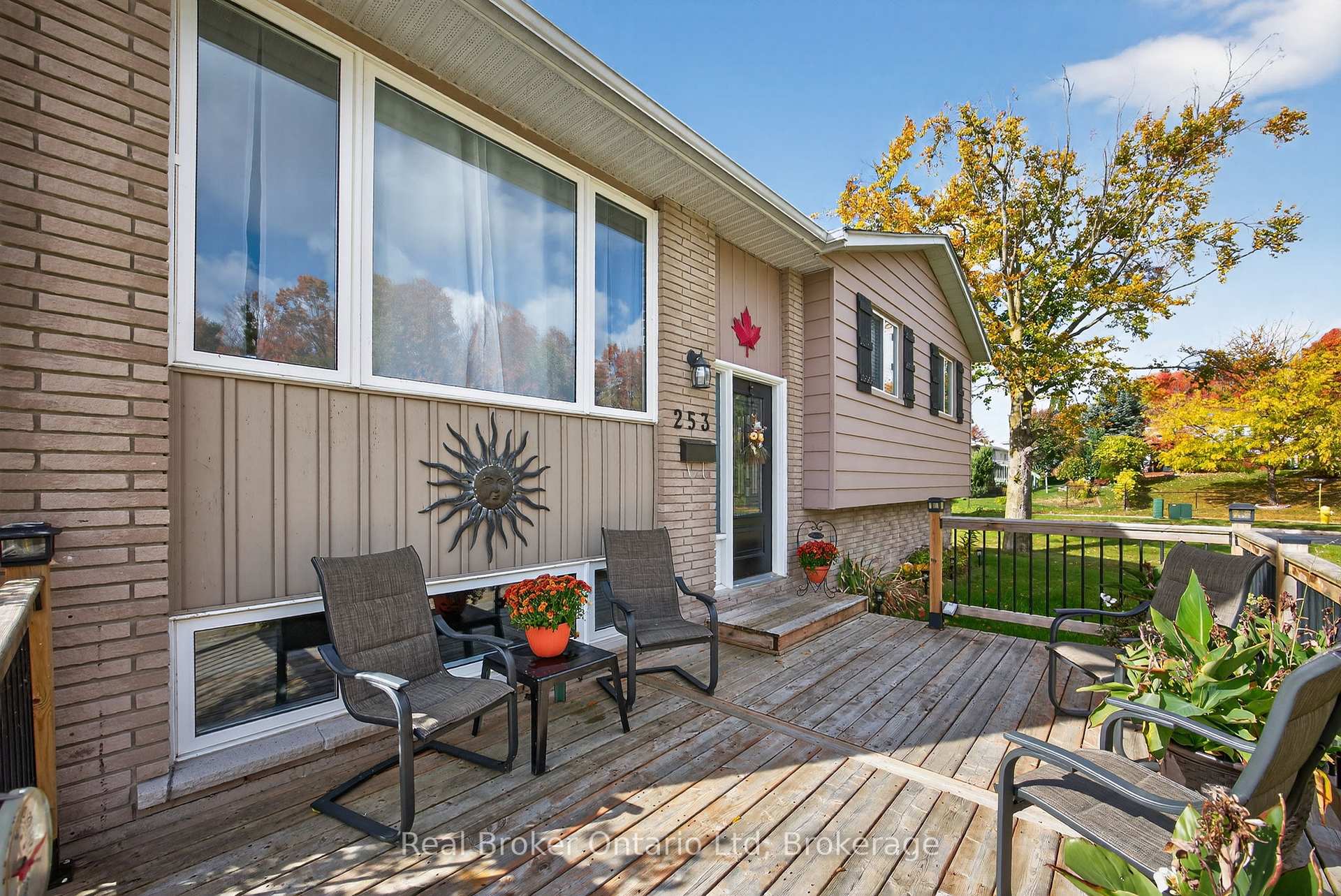 Photo 6 of 253 Lescaut Road, Midland — HOMEH