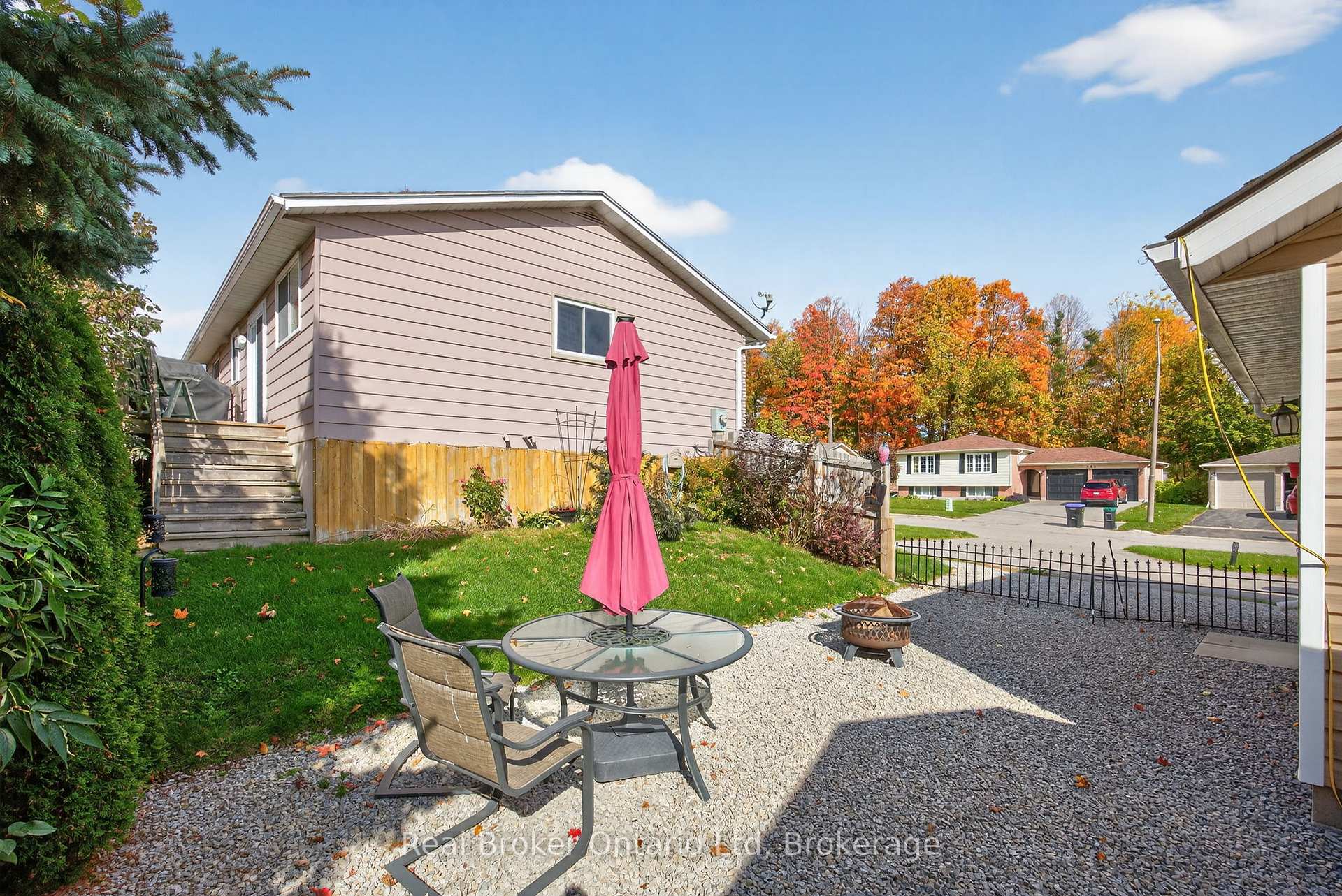 Photo 8 of 253 Lescaut Road, Midland — HOMEH