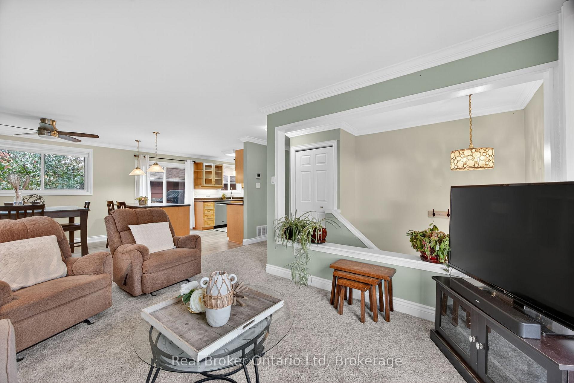 Photo 15 of 253 Lescaut Road, Midland — HOMEH