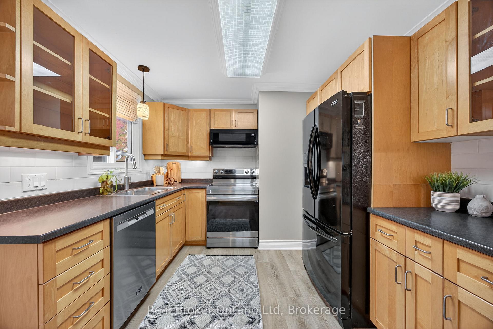 Photo 22 of 253 Lescaut Road, Midland — HOMEH