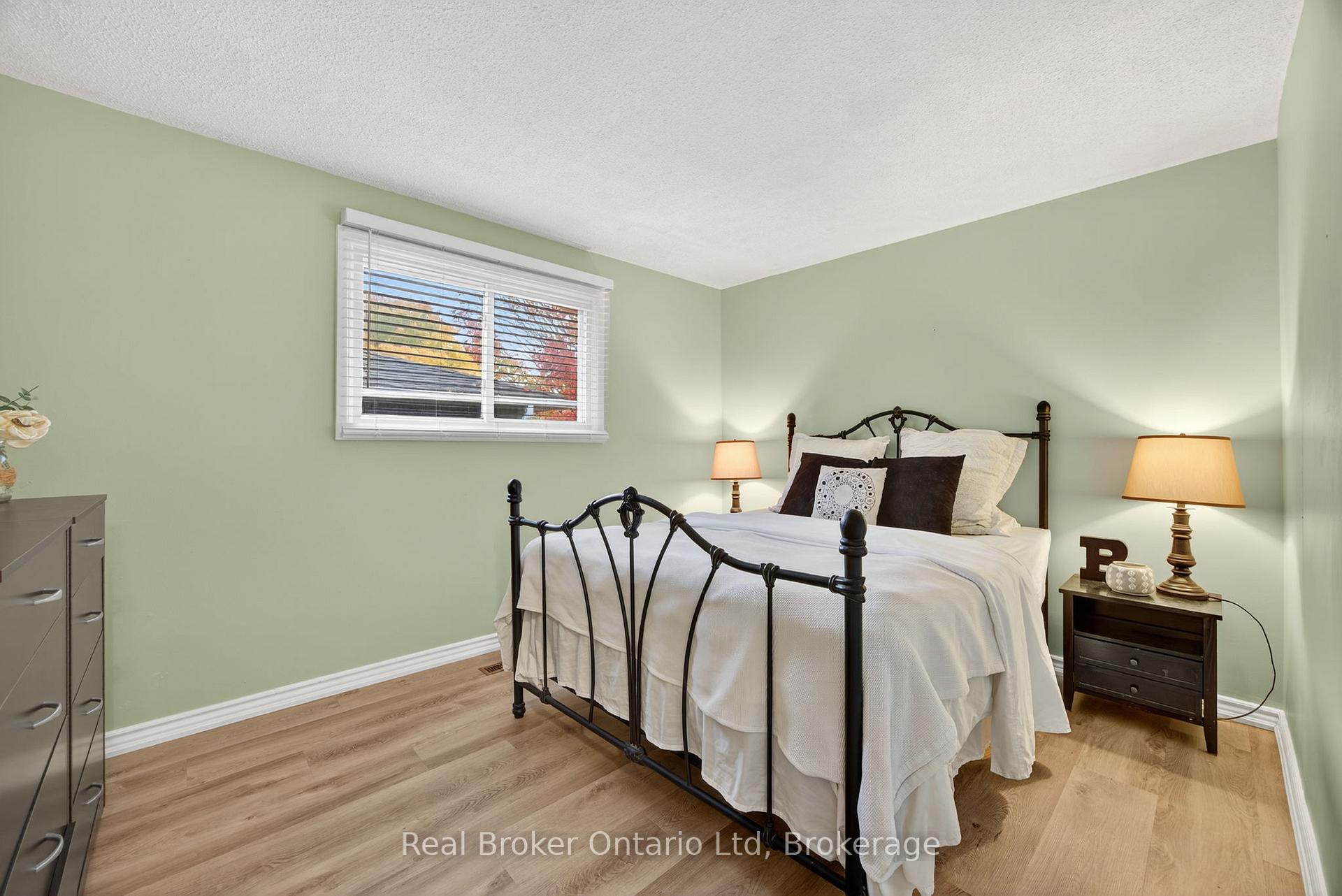 Photo 26 of 253 Lescaut Road, Midland — HOMEH