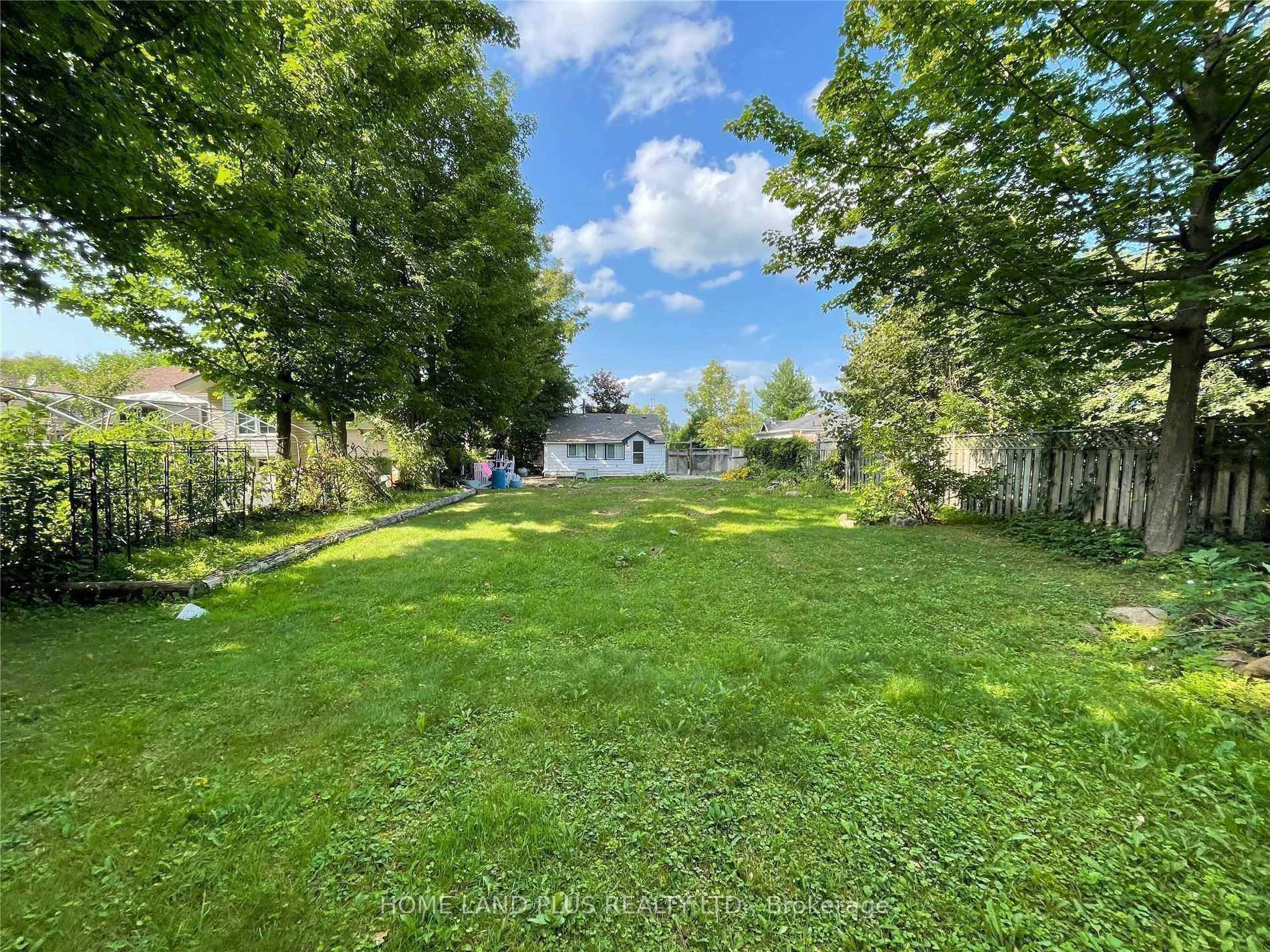 Photo 12 of 733 Innisfil Beach Road, Innisfil, Alcona — HOMEH