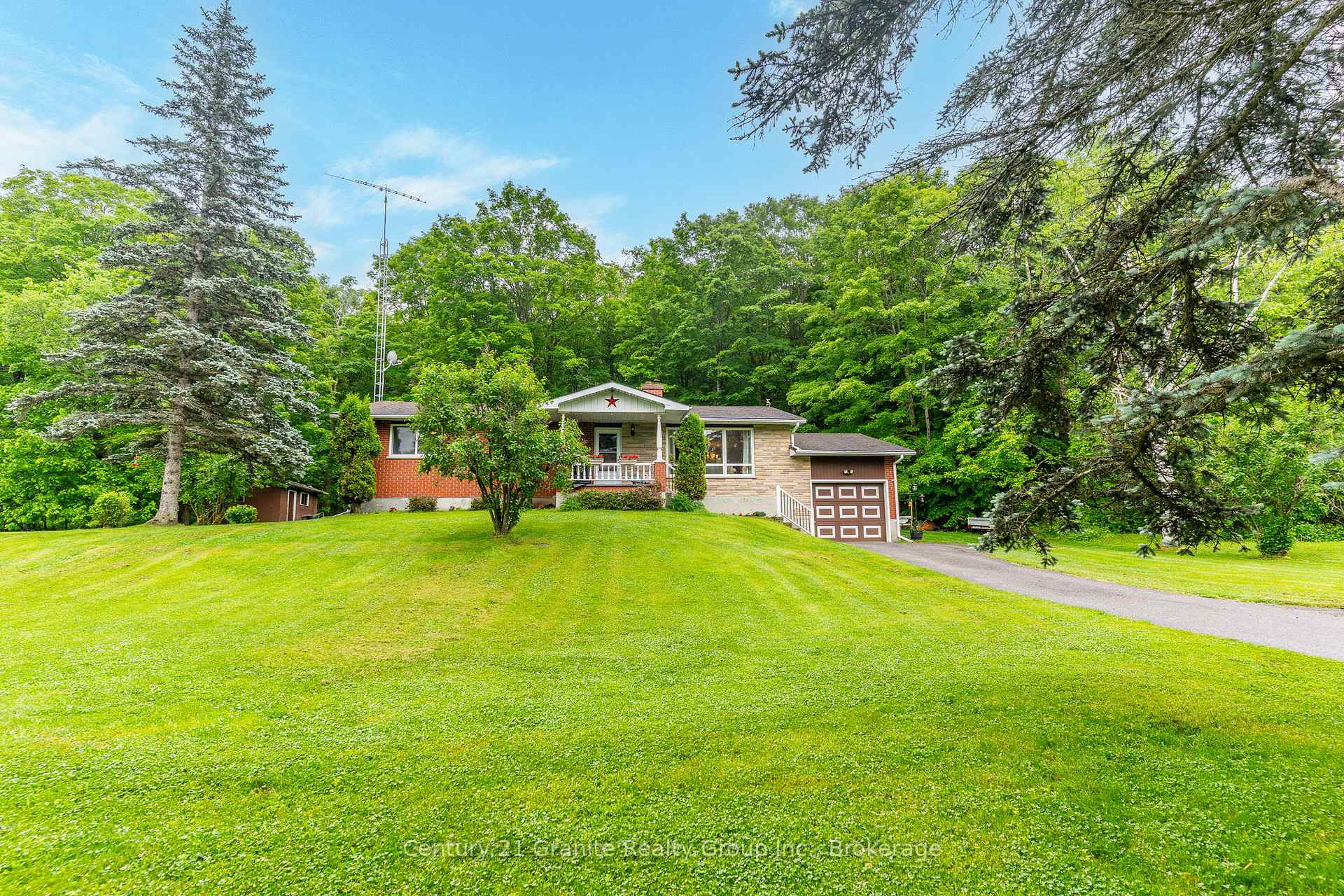 Photo 4 of 1203 Spring Valley Road, Minden Hills, Lutterworth — HOMEH