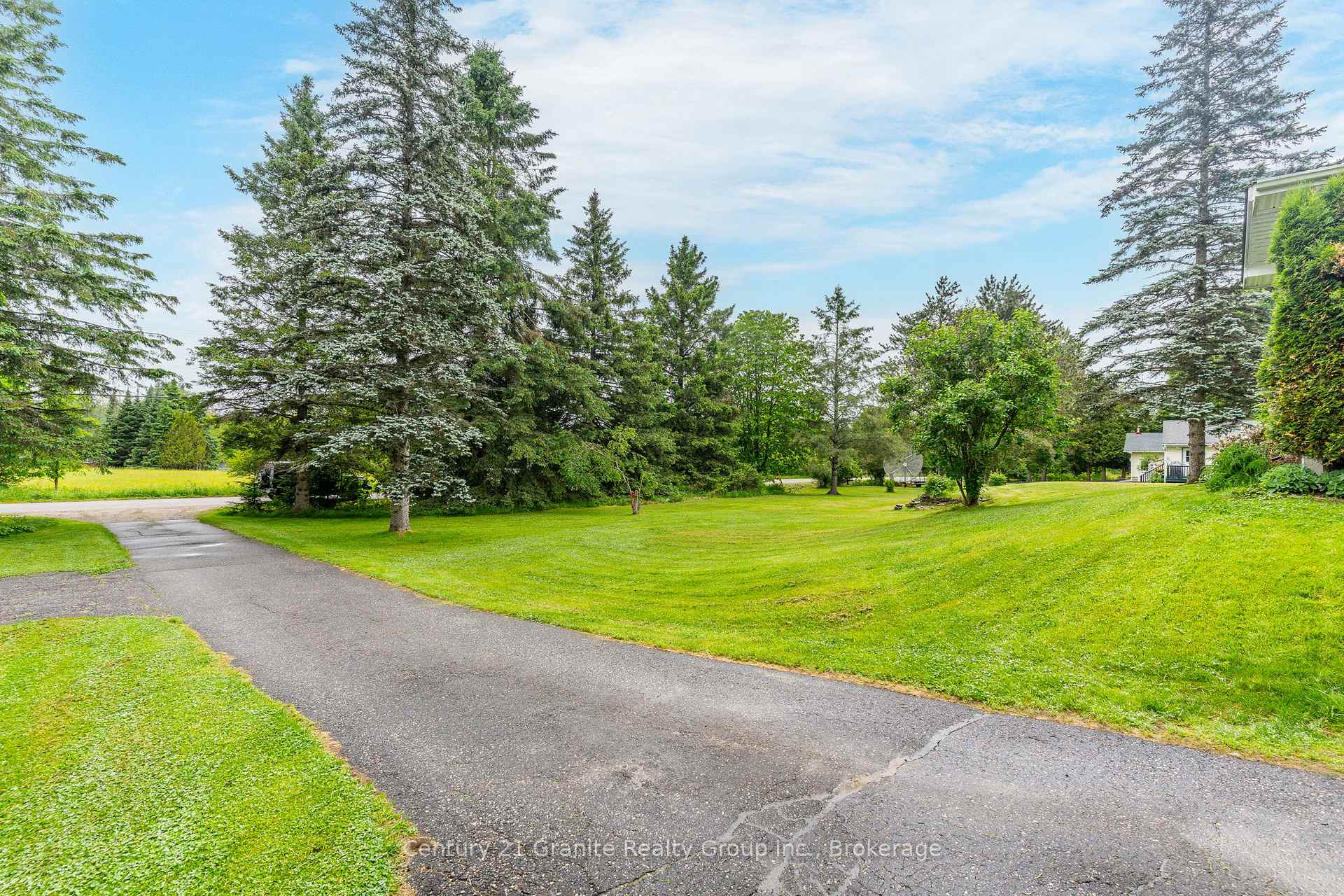 Photo 5 of 1203 Spring Valley Road, Minden Hills, Lutterworth — HOMEH