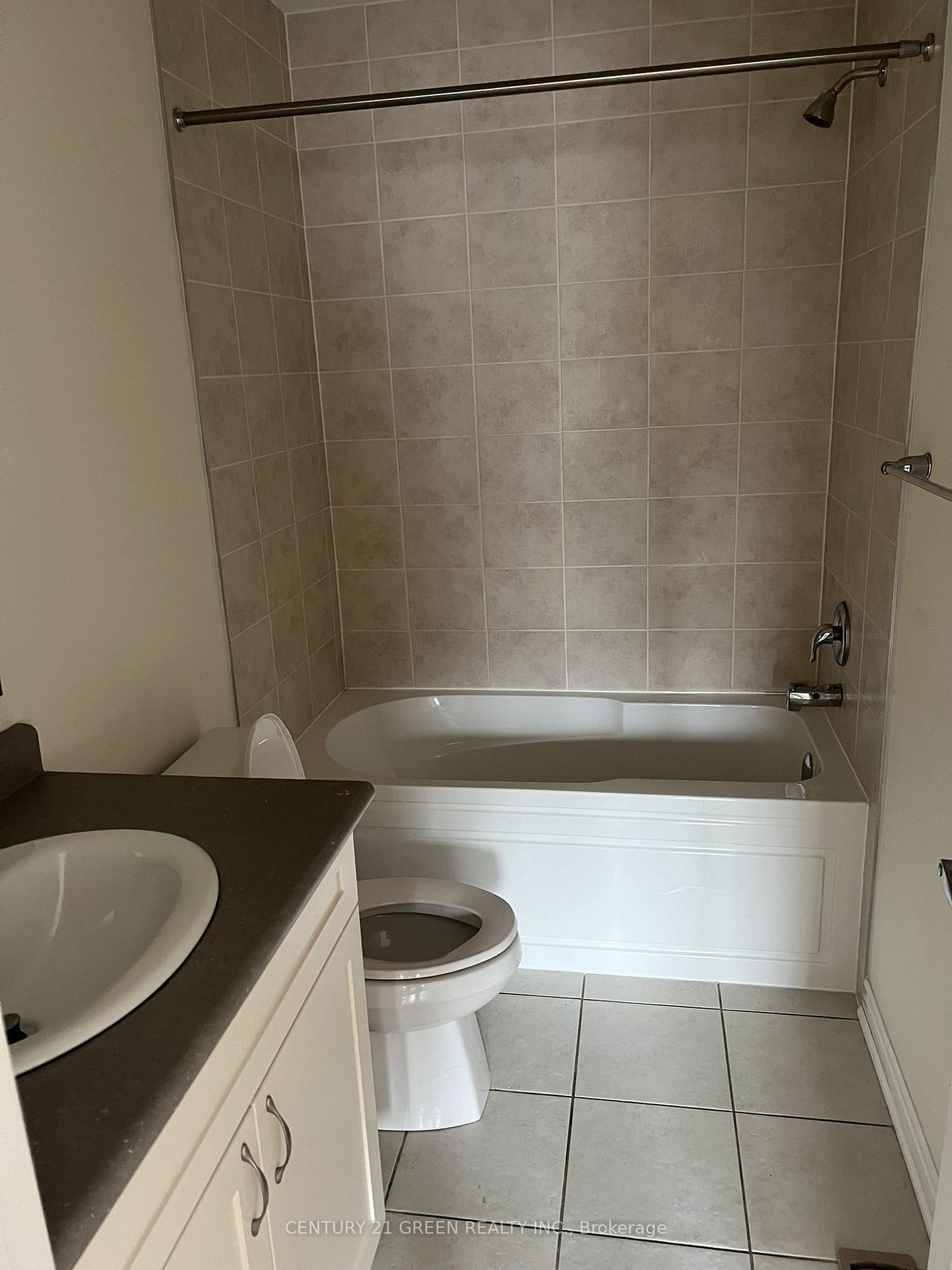 Photo 17 of 69 Reichert Court S, Milton, Willmott — HOMEH