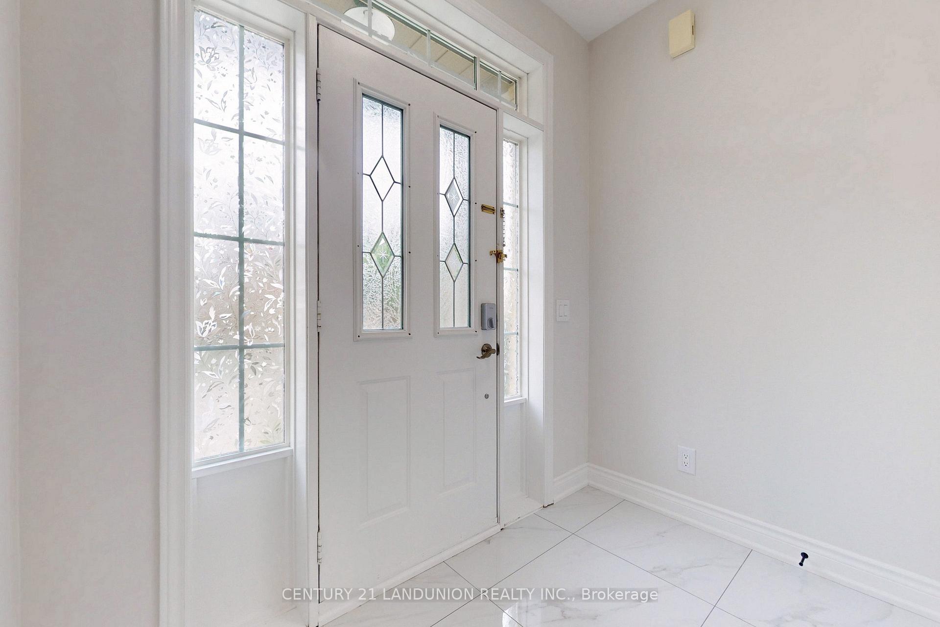 Photo 2 of 40 Port Rush Trail, Markham, Angus Glen — HOMEH