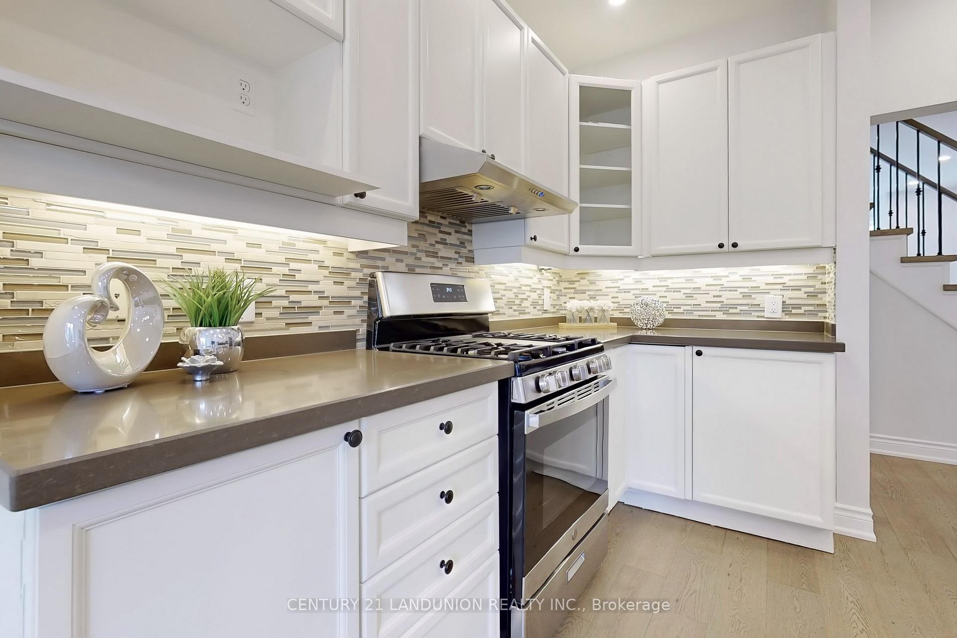 Photo 12 of 40 Port Rush Trail, Markham, Angus Glen — HOMEH