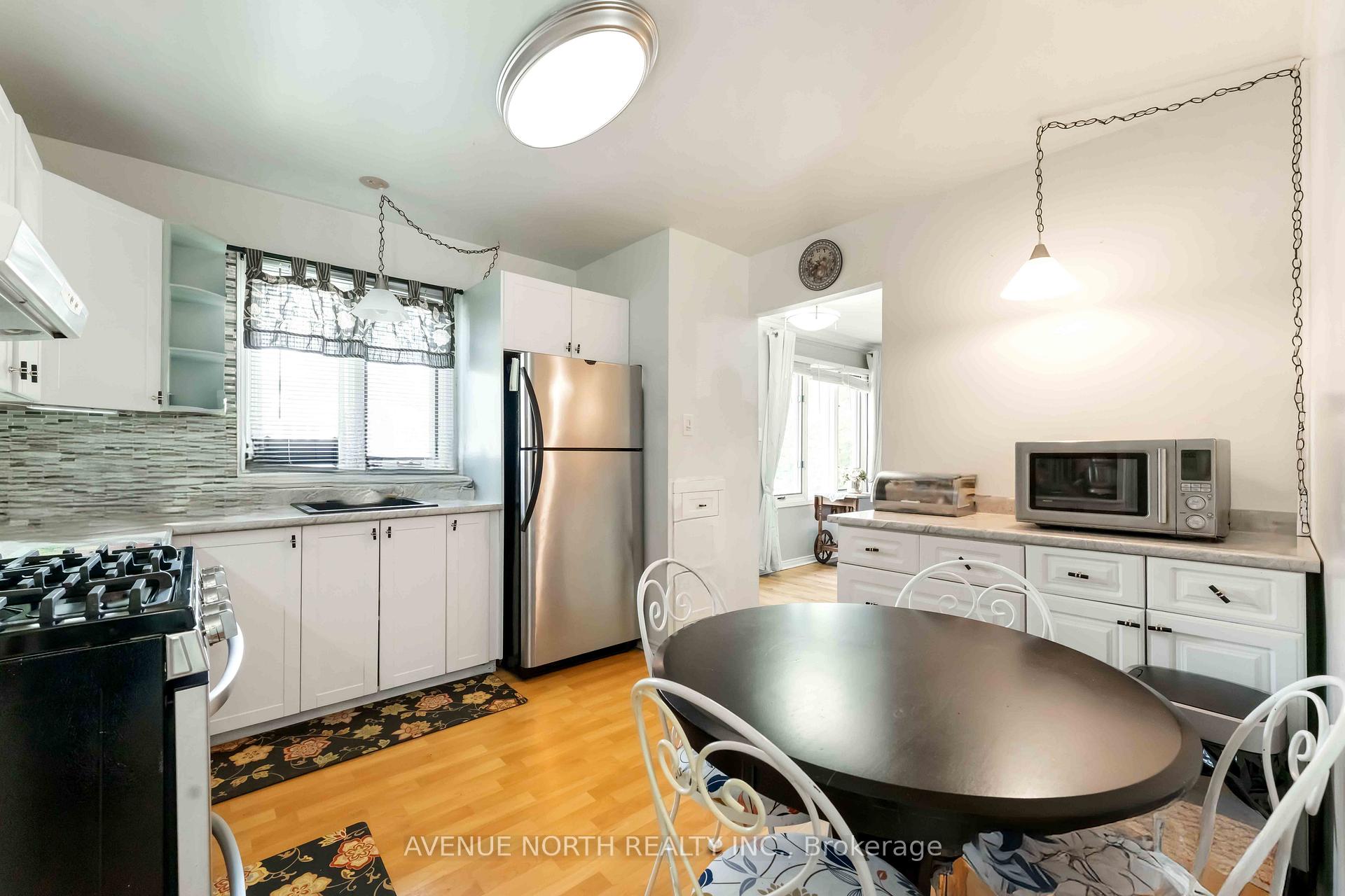 Photo 9 of 39 Ballantrae Way, Ottawa, Kanata - Glencairn/Hazeldean — HOMEH