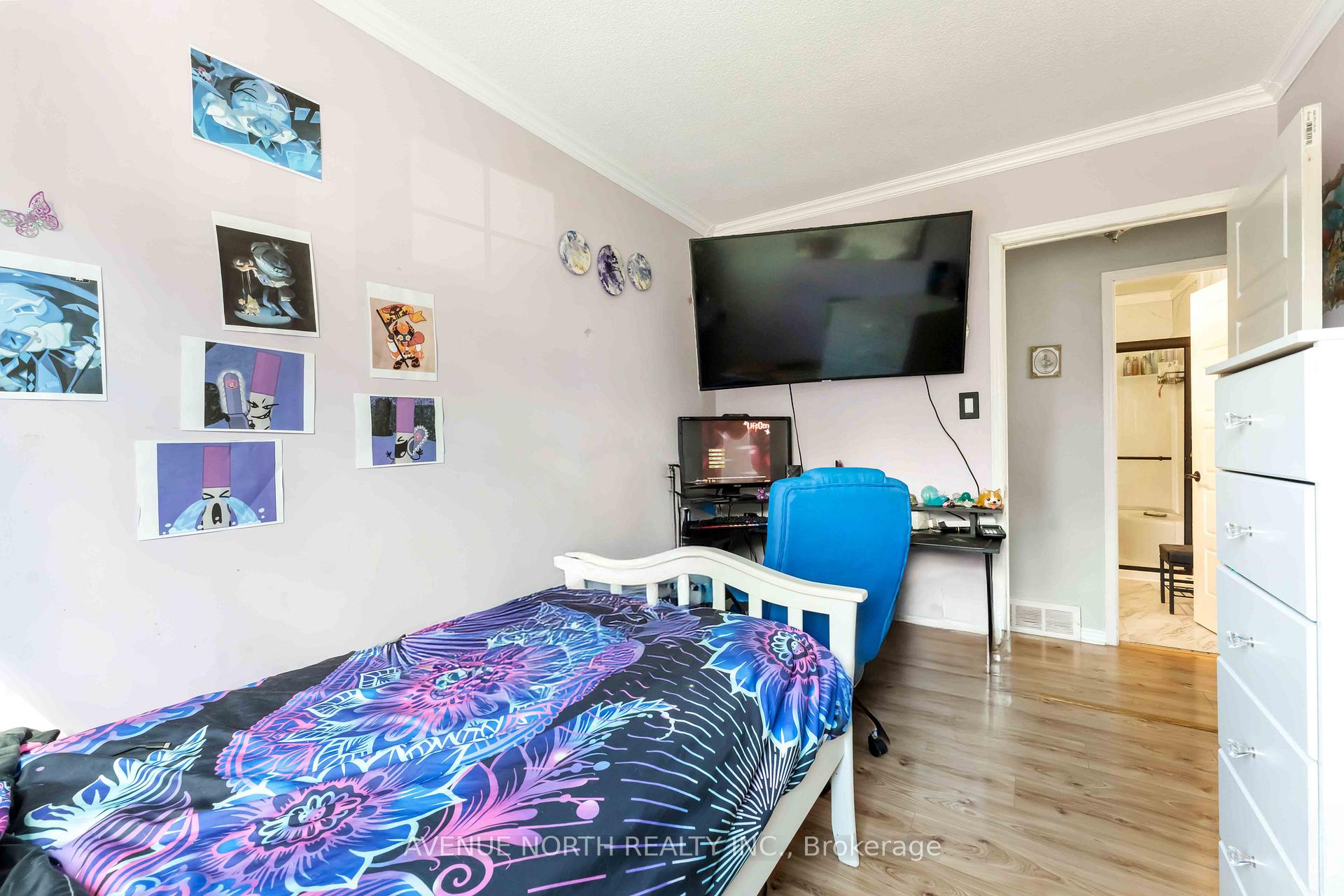 Photo 13 of 39 Ballantrae Way, Ottawa, Kanata - Glencairn/Hazeldean — HOMEH