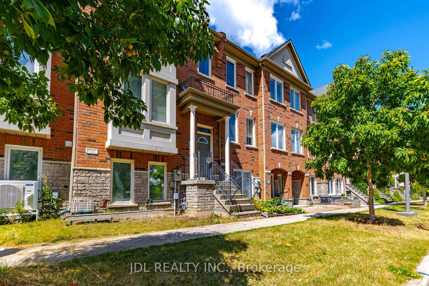 Photo 2 of 164 Galleria Parkway, Markham, Commerce Valley — HOMEH