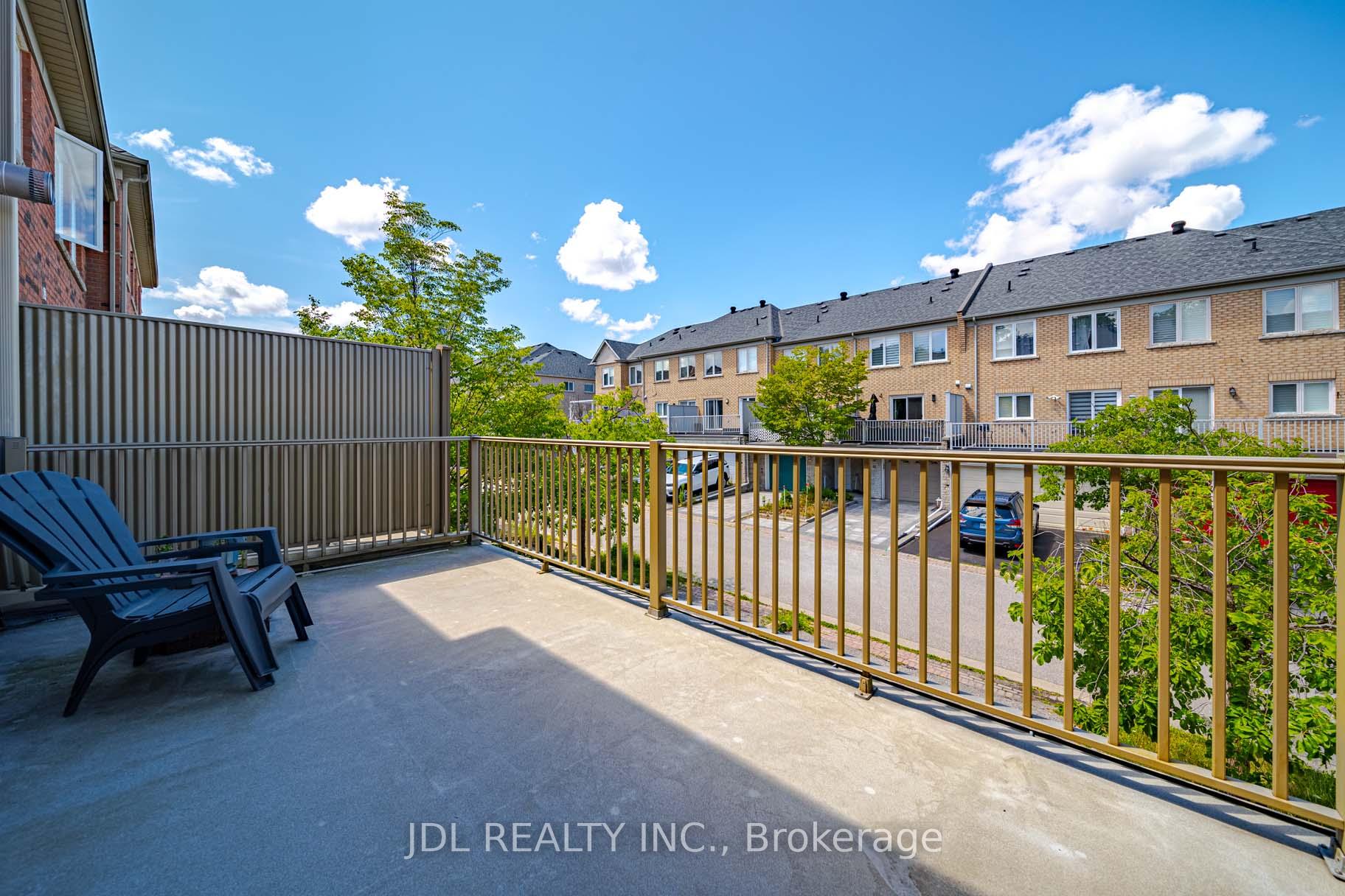 Photo 8 of 164 Galleria Parkway, Markham, Commerce Valley — HOMEH