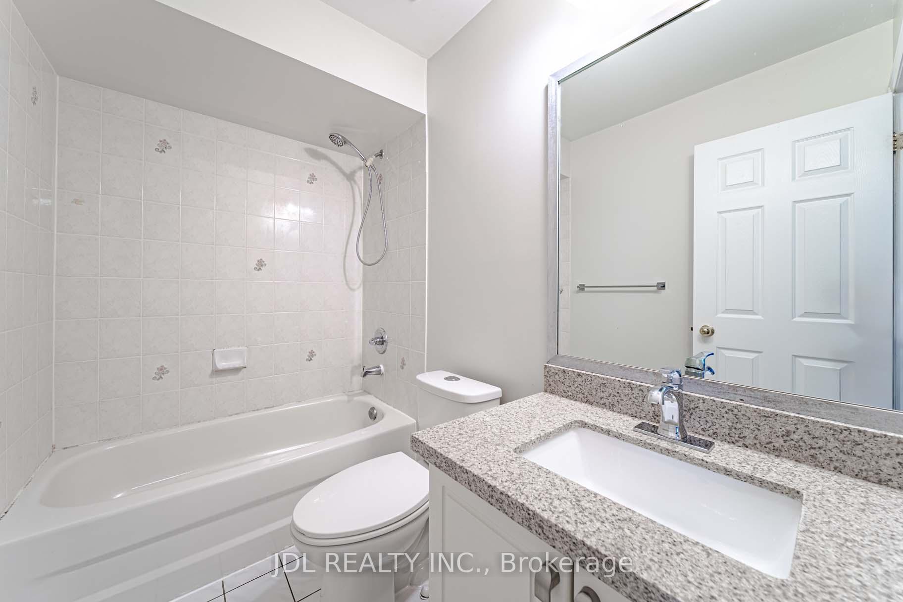 Photo 18 of 164 Galleria Parkway, Markham, Commerce Valley — HOMEH