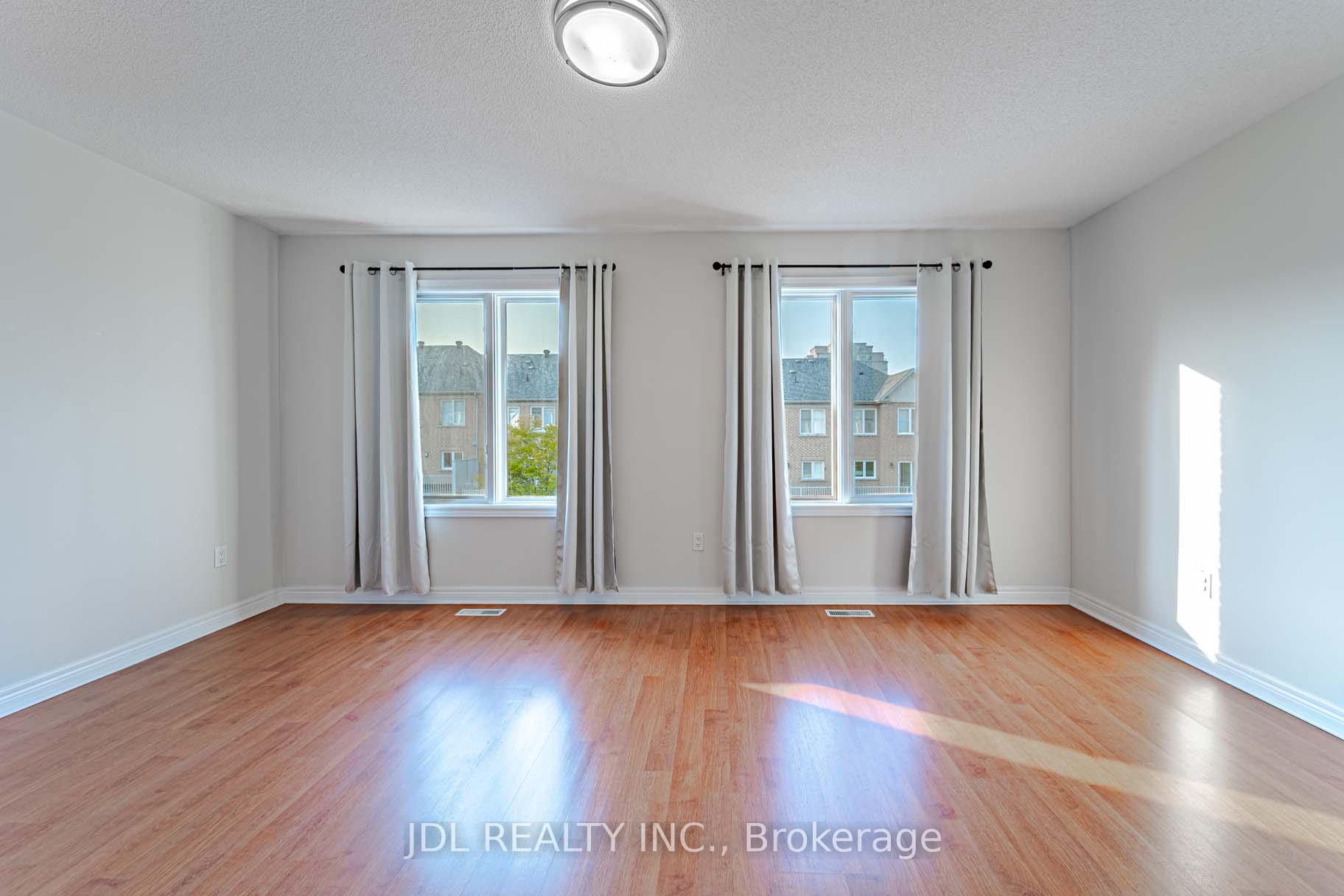 Photo 20 of 164 Galleria Parkway, Markham, Commerce Valley — HOMEH