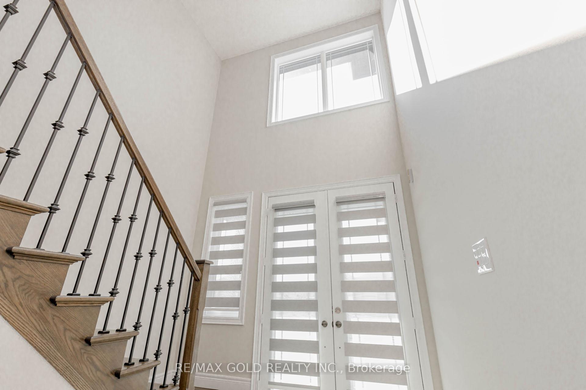 Photo 4 of Unit Upstairs, 61 Eleanor Avenue, Hamilton, Eleanor — HOMEH