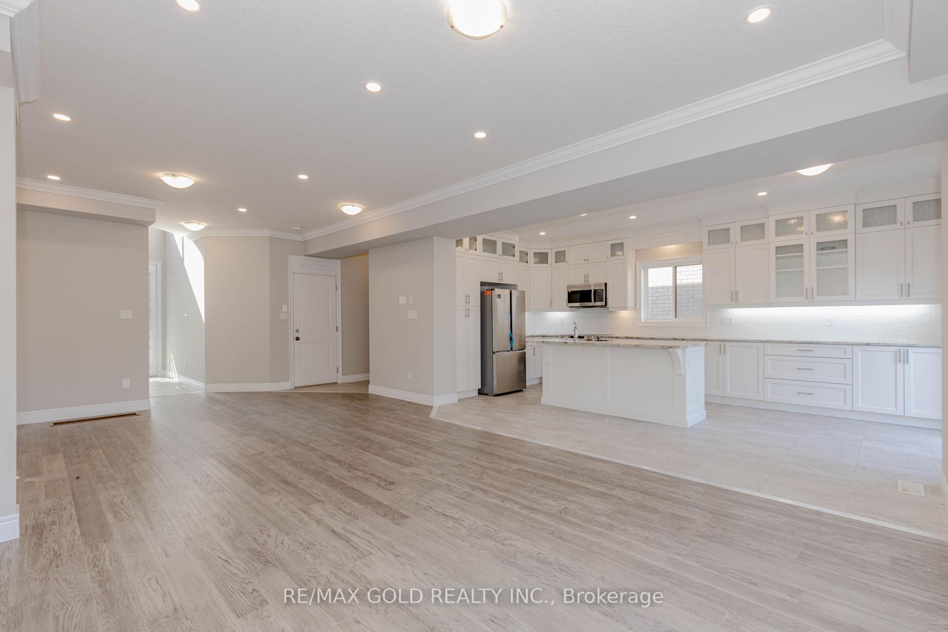 Photo 13 of Unit Upstairs, 61 Eleanor Avenue, Hamilton, Eleanor — HOMEH