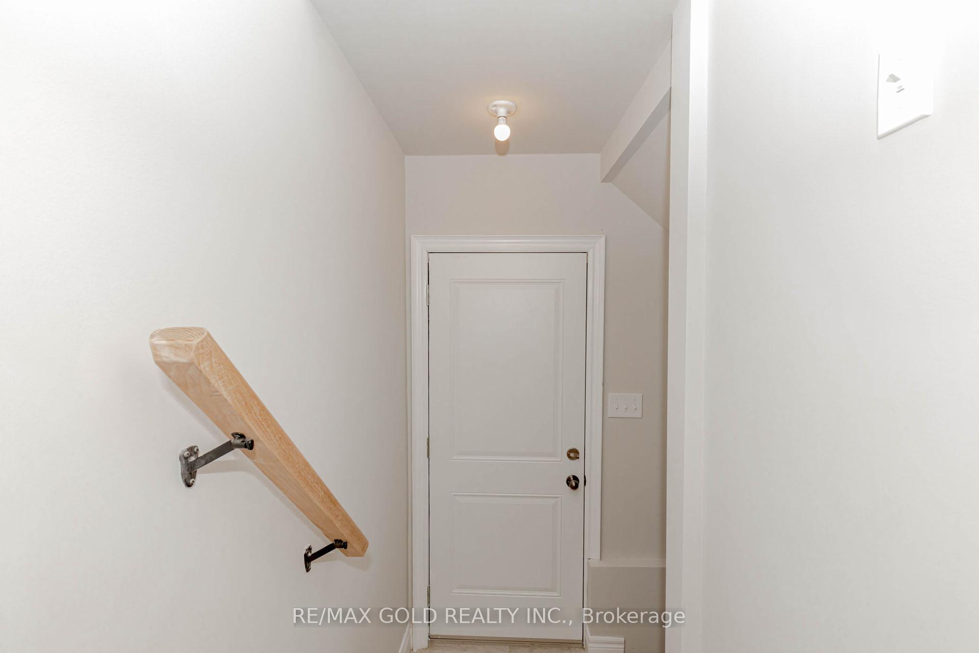 Photo 46 of Unit Upstairs, 61 Eleanor Avenue, Hamilton, Eleanor — HOMEH