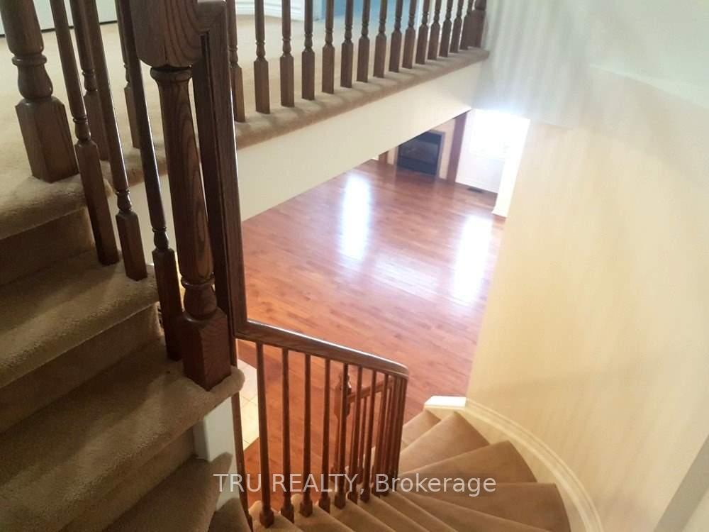 Photo 7 of 124 Windance Crescent, Ottawa, Kanata - Morgan's Grant/South March — HOMEH