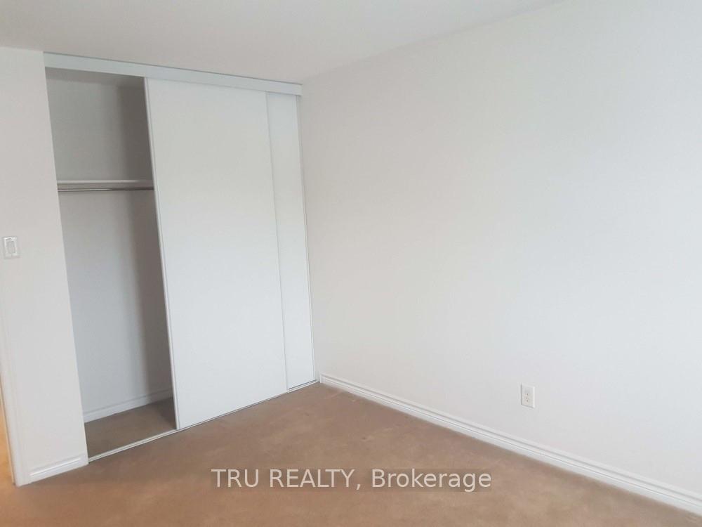 Photo 13 of 124 Windance Crescent, Ottawa, Kanata - Morgan's Grant/South March — HOMEH