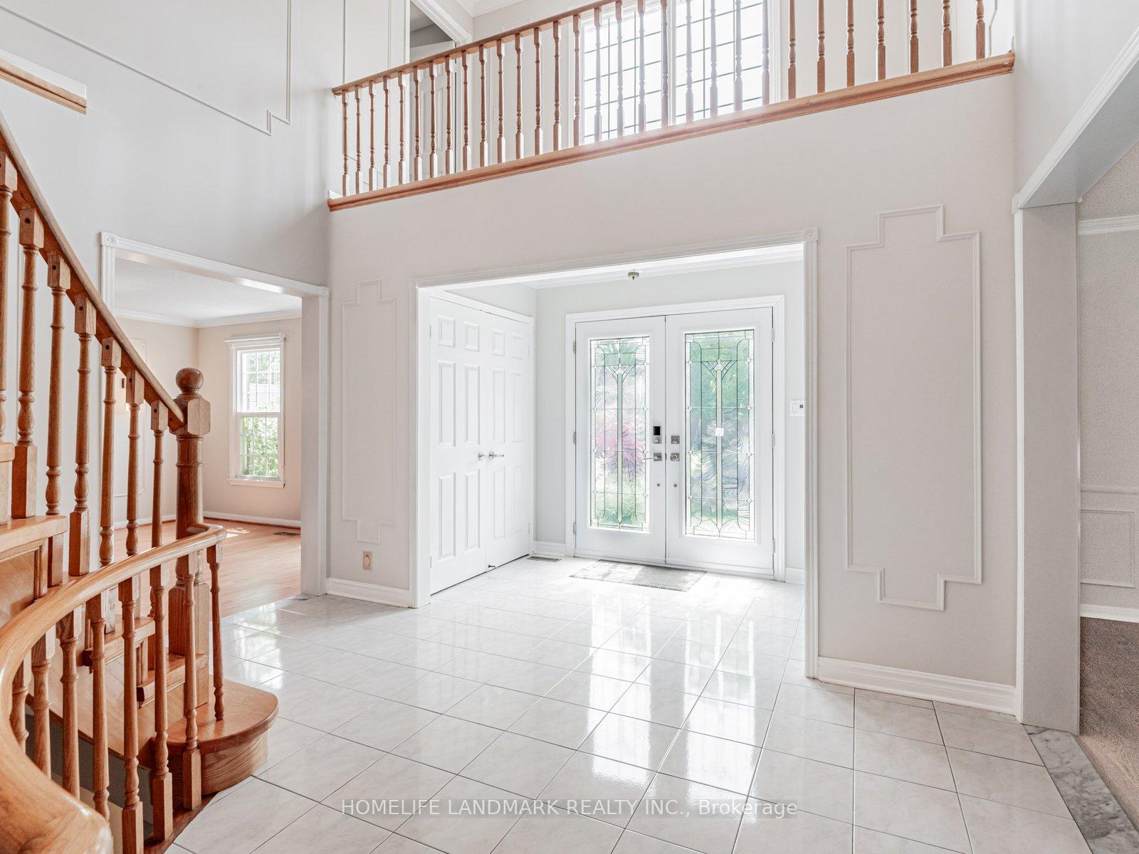 Photo 3 of 16 Briarwood Road, Markham, Unionville — HOMEH
