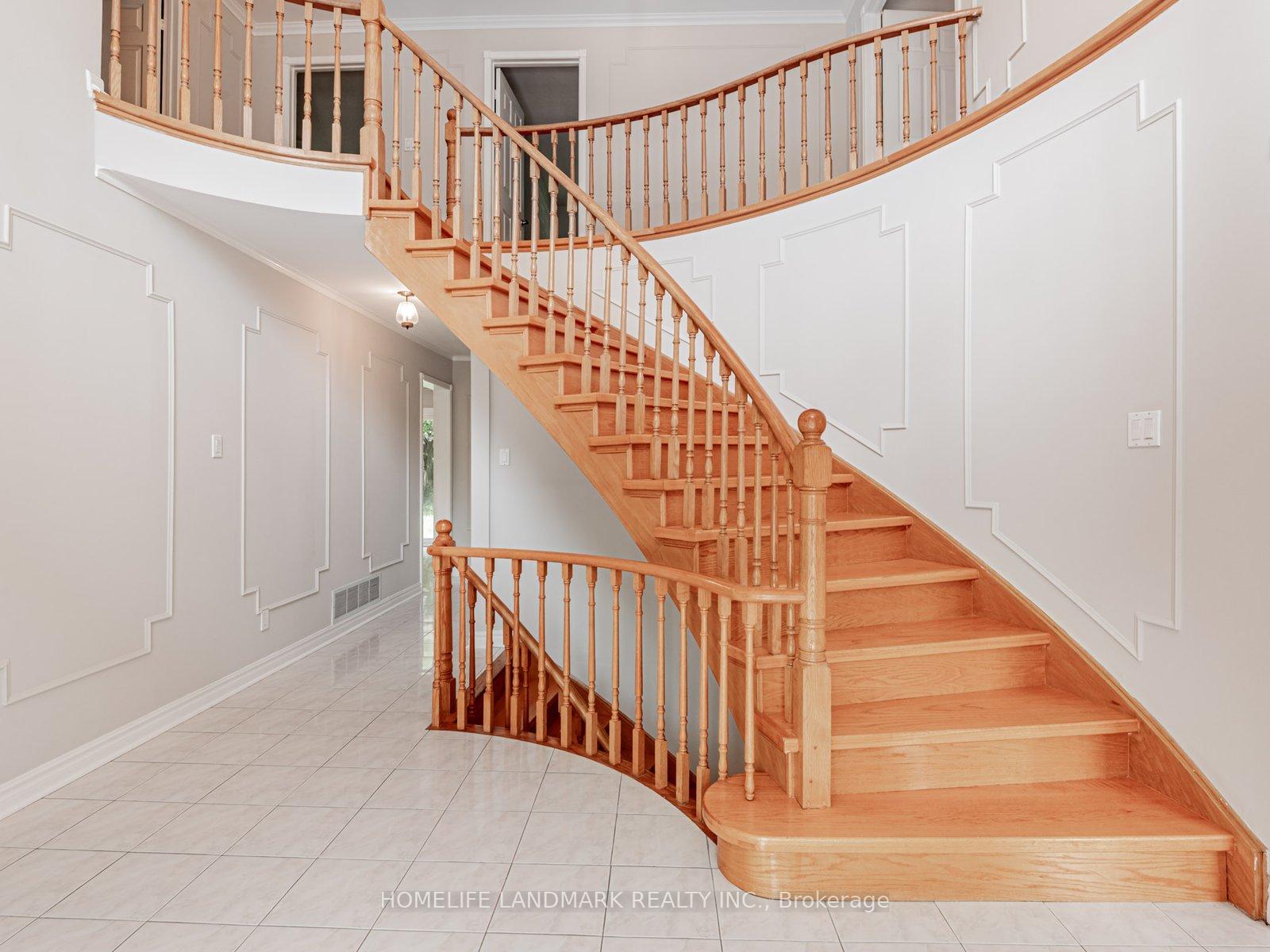 Photo 4 of 16 Briarwood Road, Markham, Unionville — HOMEH