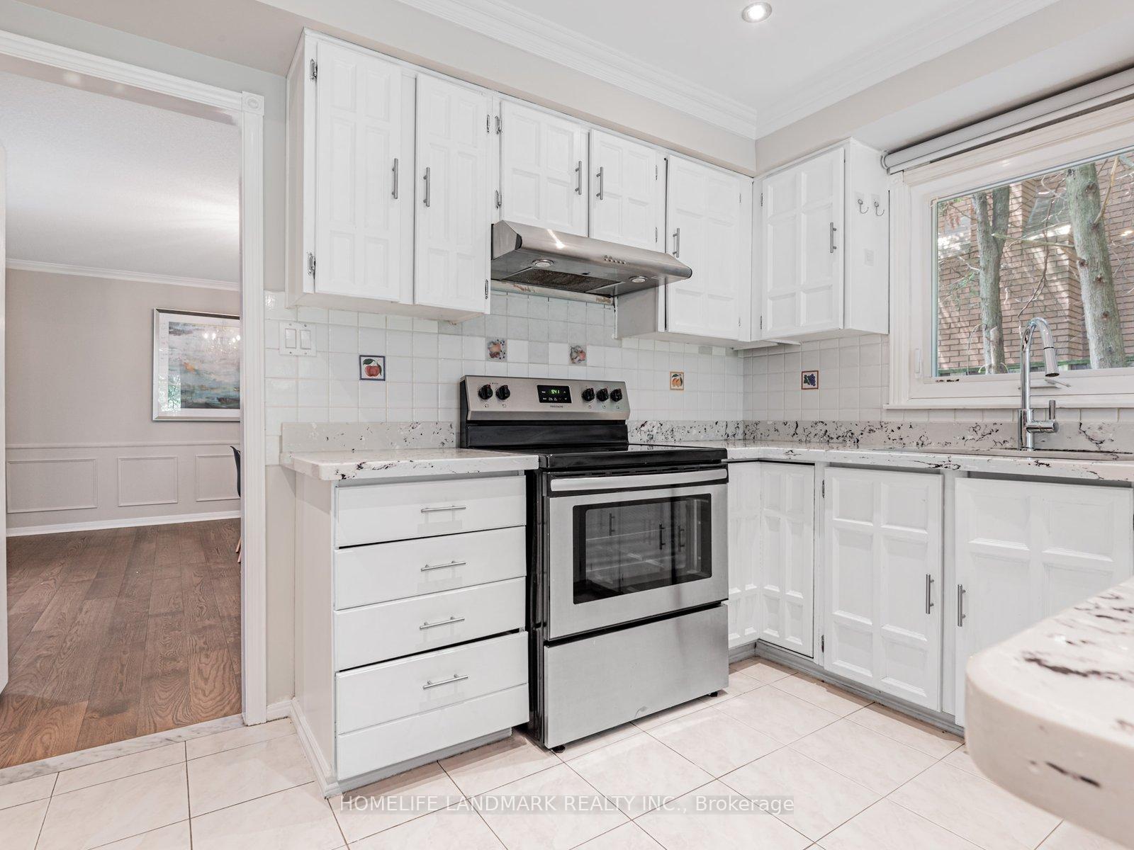 Photo 9 of 16 Briarwood Road, Markham, Unionville — HOMEH