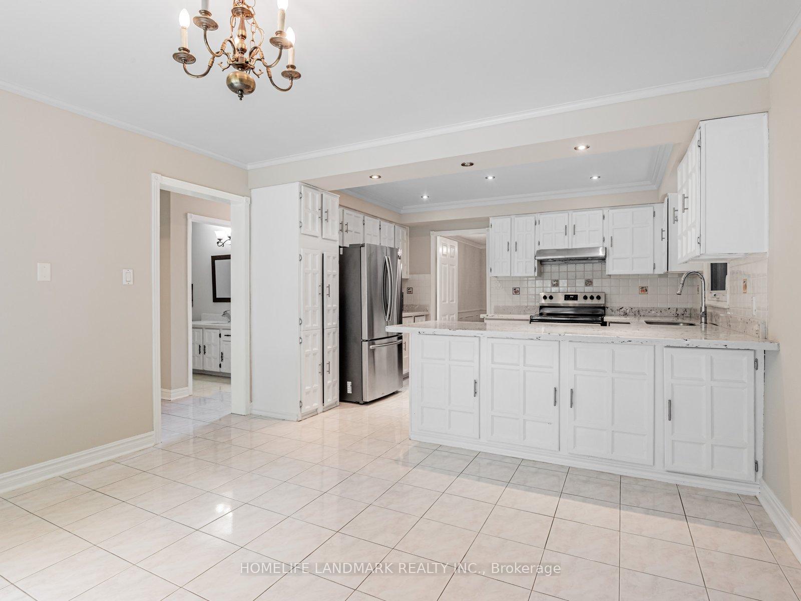 Photo 11 of 16 Briarwood Road, Markham, Unionville — HOMEH