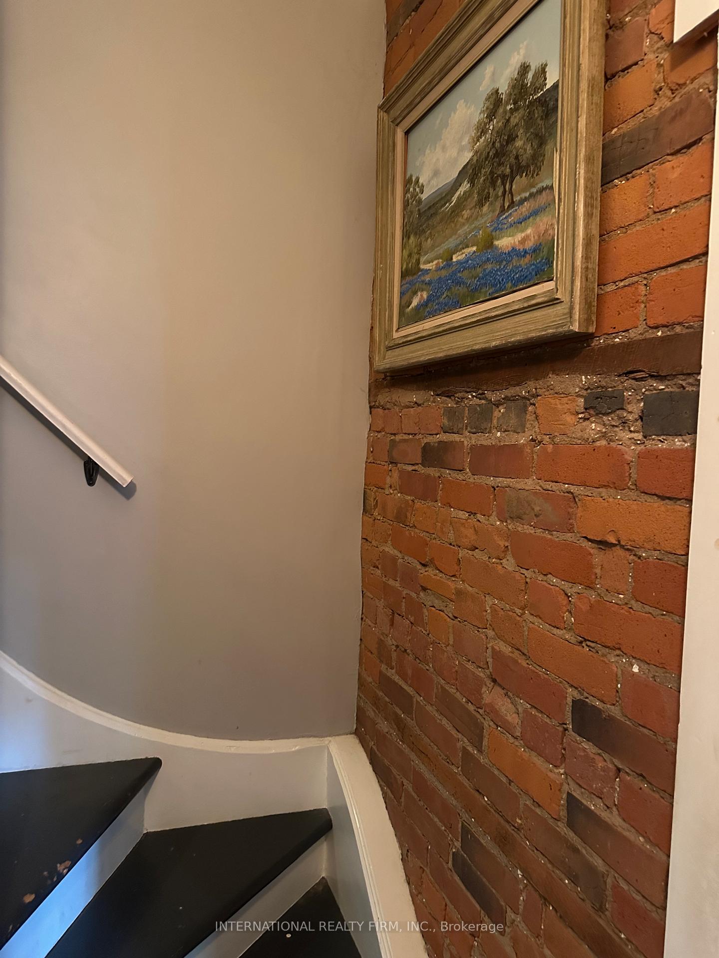 Photo 10 of 65 Canada Street, Hamilton, Kirkendall — HOMEH