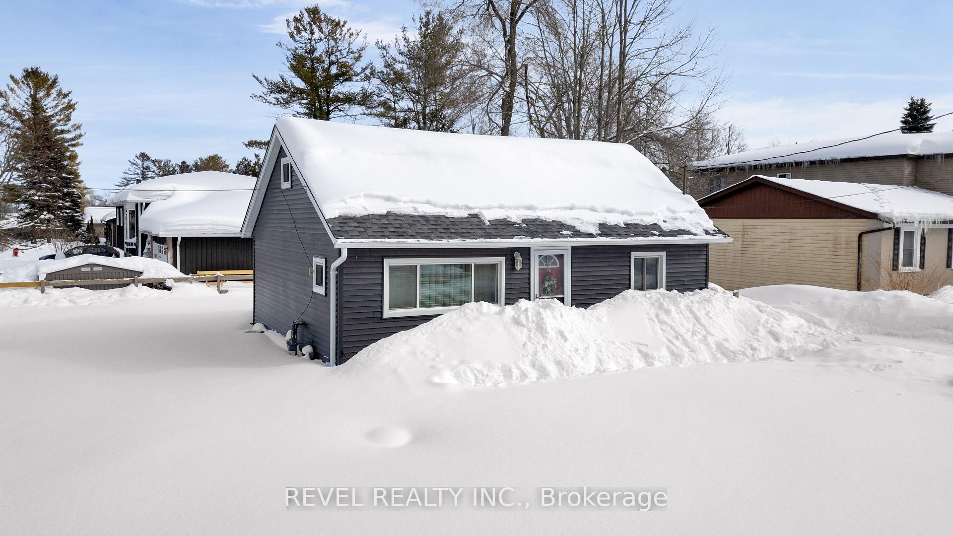 Photo 4 of 2291 25 Side Road, Innisfil, Alcona — HOMEH