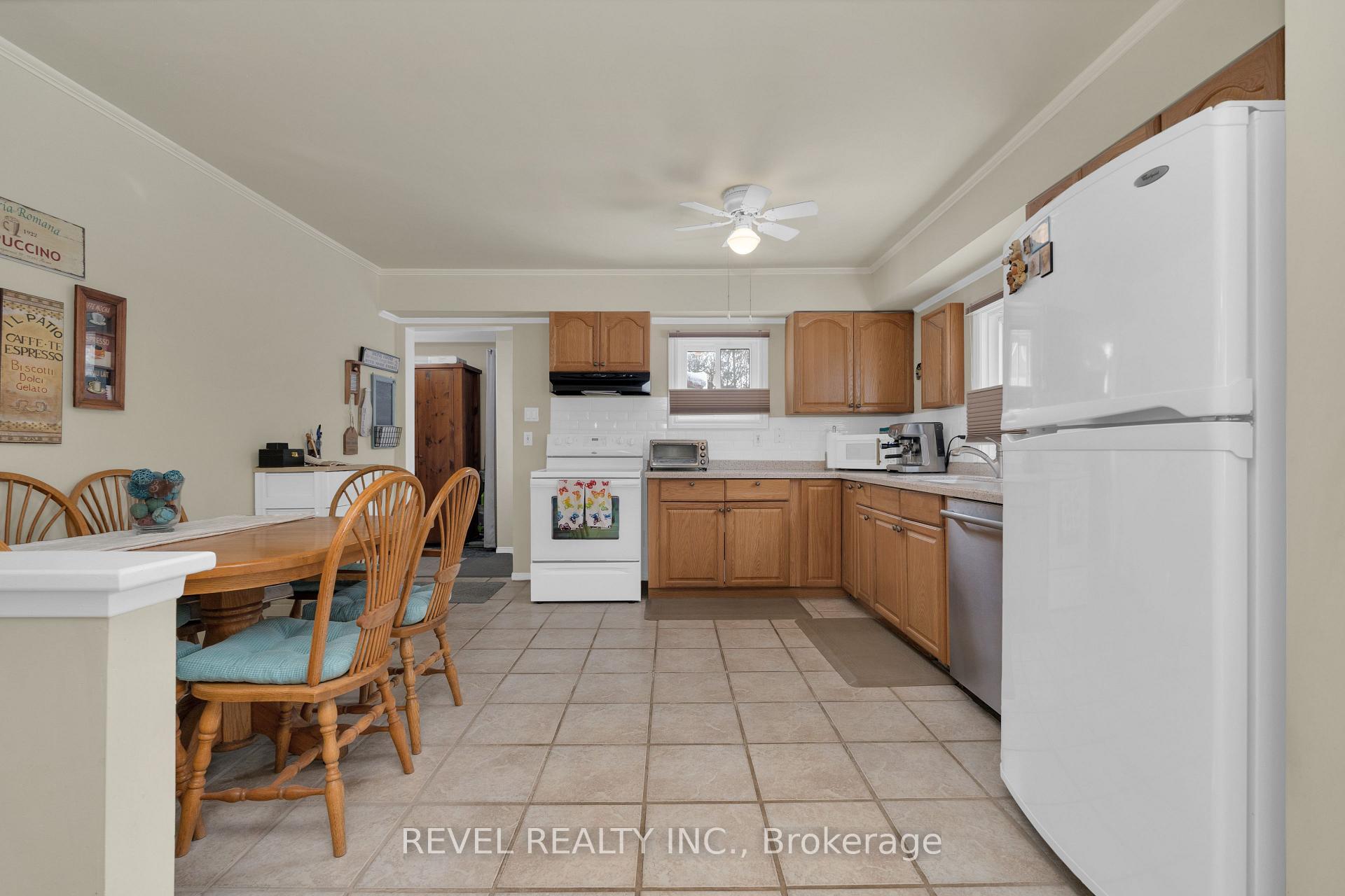 Photo 9 of 2291 25 Side Road, Innisfil, Alcona — HOMEH