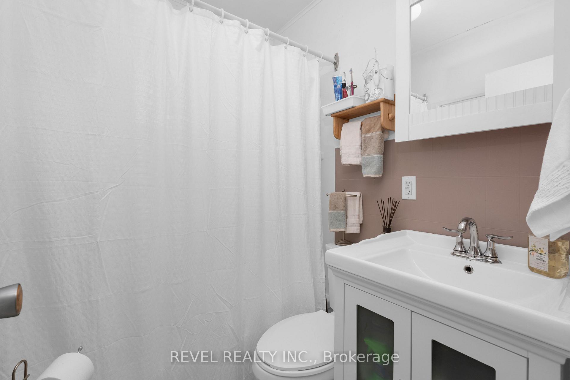 Photo 16 of 2291 25 Side Road, Innisfil, Alcona — HOMEH