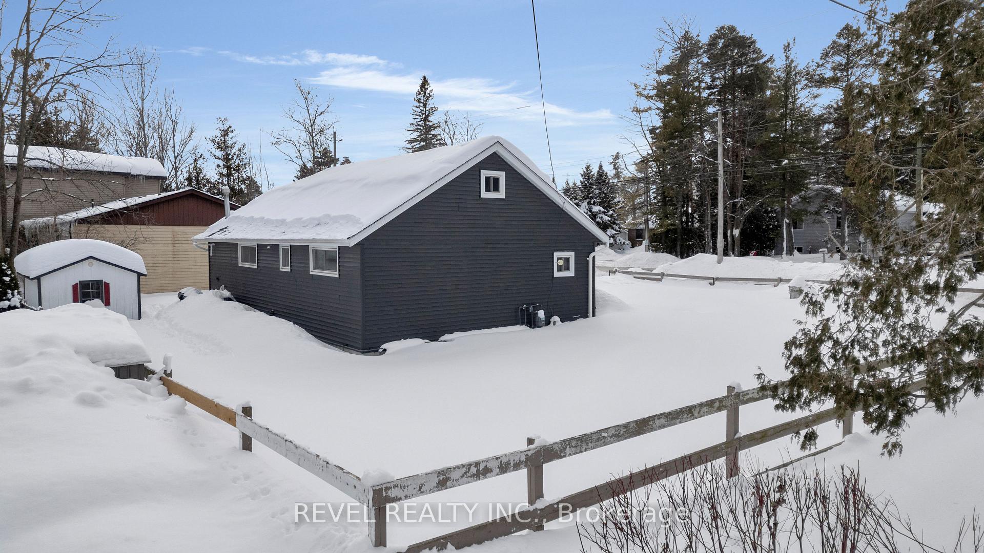 Photo 22 of 2291 25 Side Road, Innisfil, Alcona — HOMEH