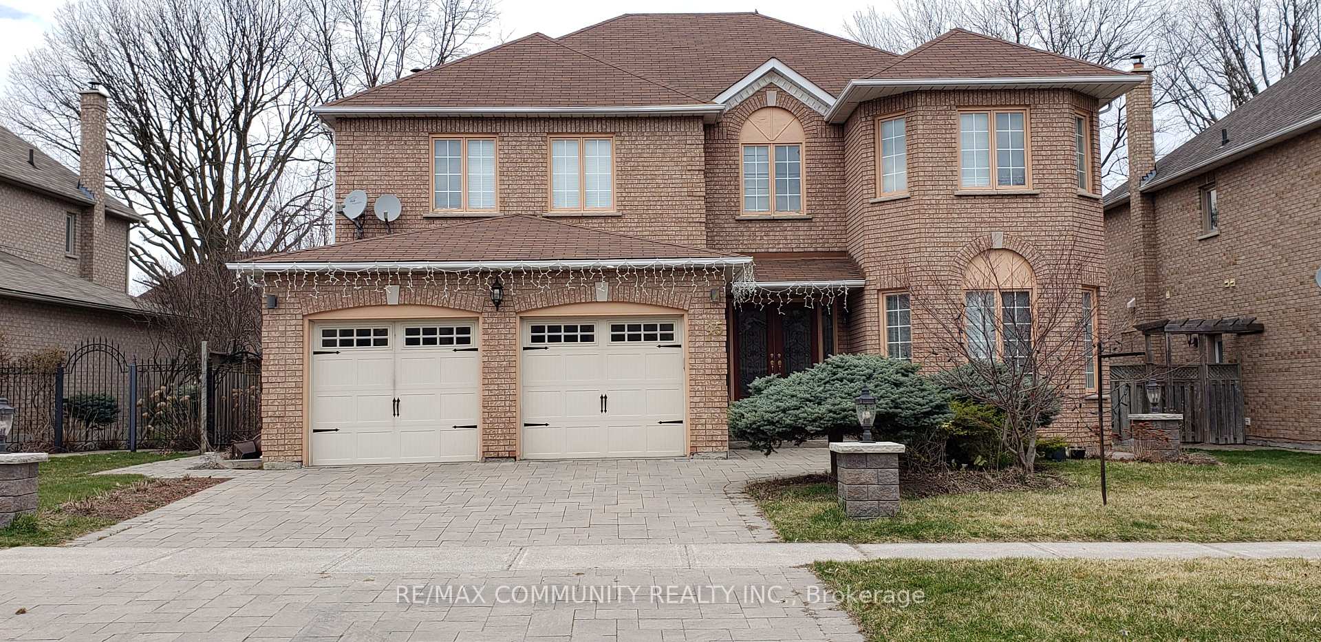 Photo 2 of 45 Eyer Drive, Markham, Cachet — HOMEH