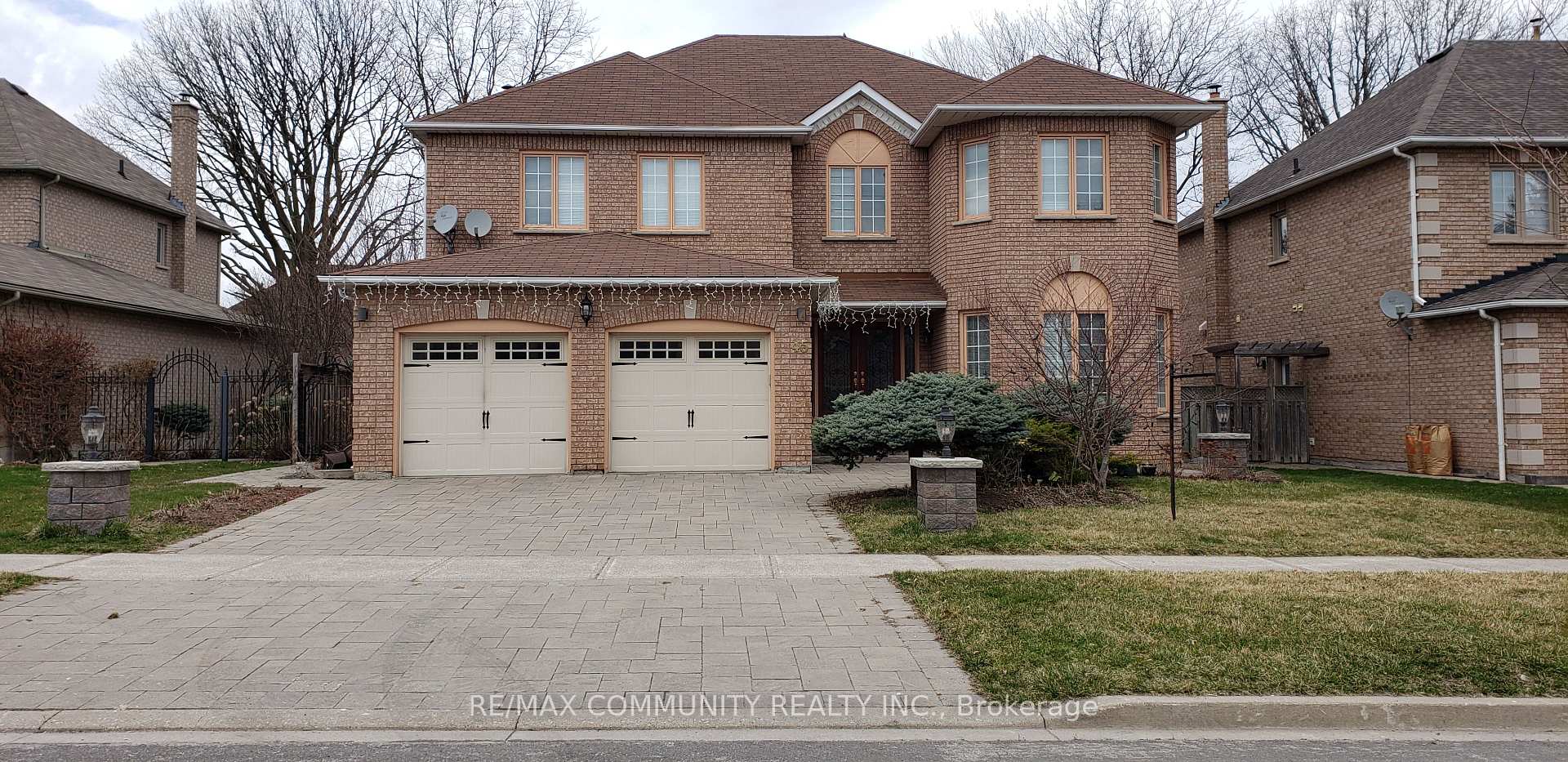 Photo 3 of 45 Eyer Drive, Markham, Cachet — HOMEH