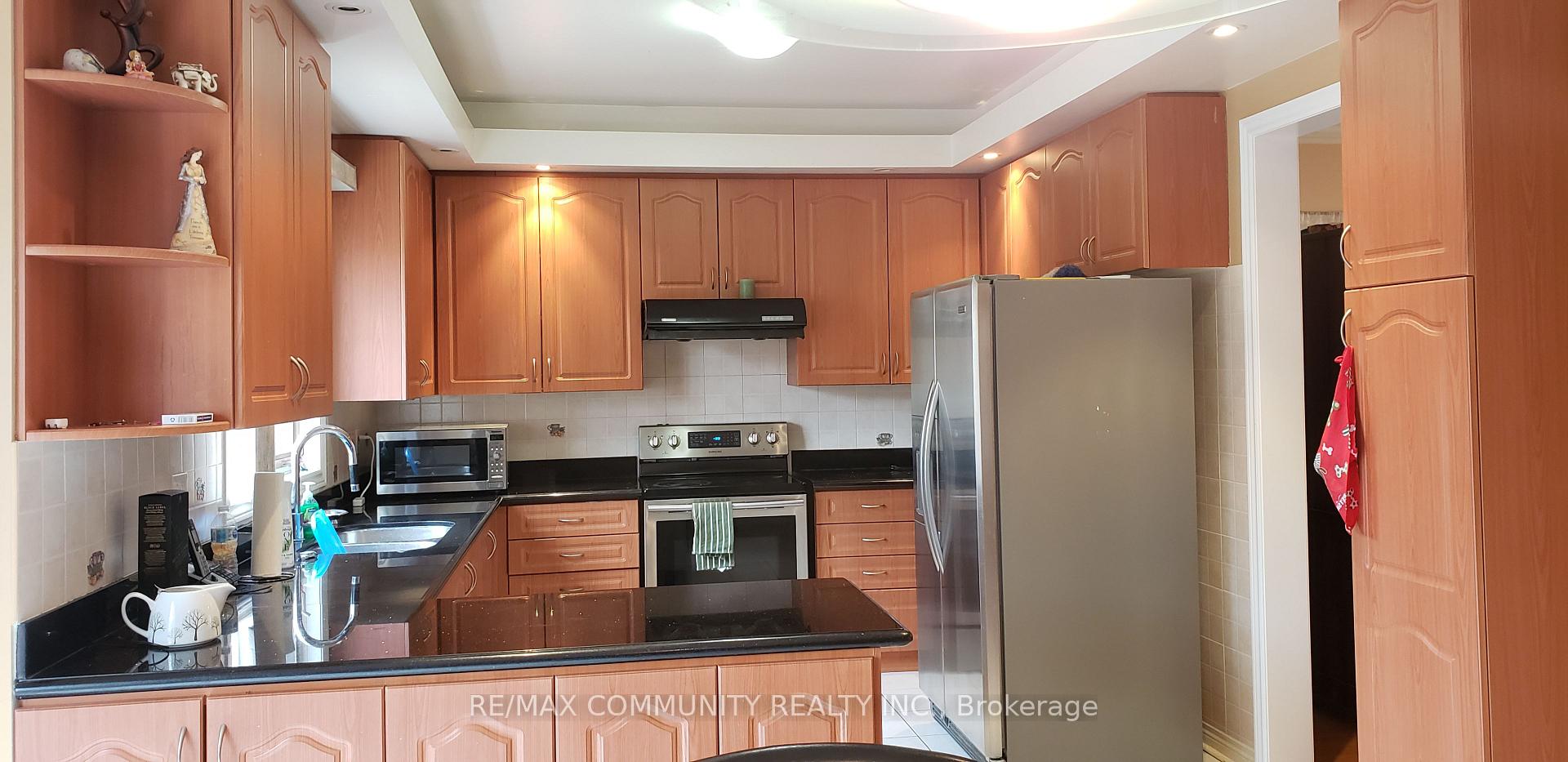 Photo 5 of 45 Eyer Drive, Markham, Cachet — HOMEH