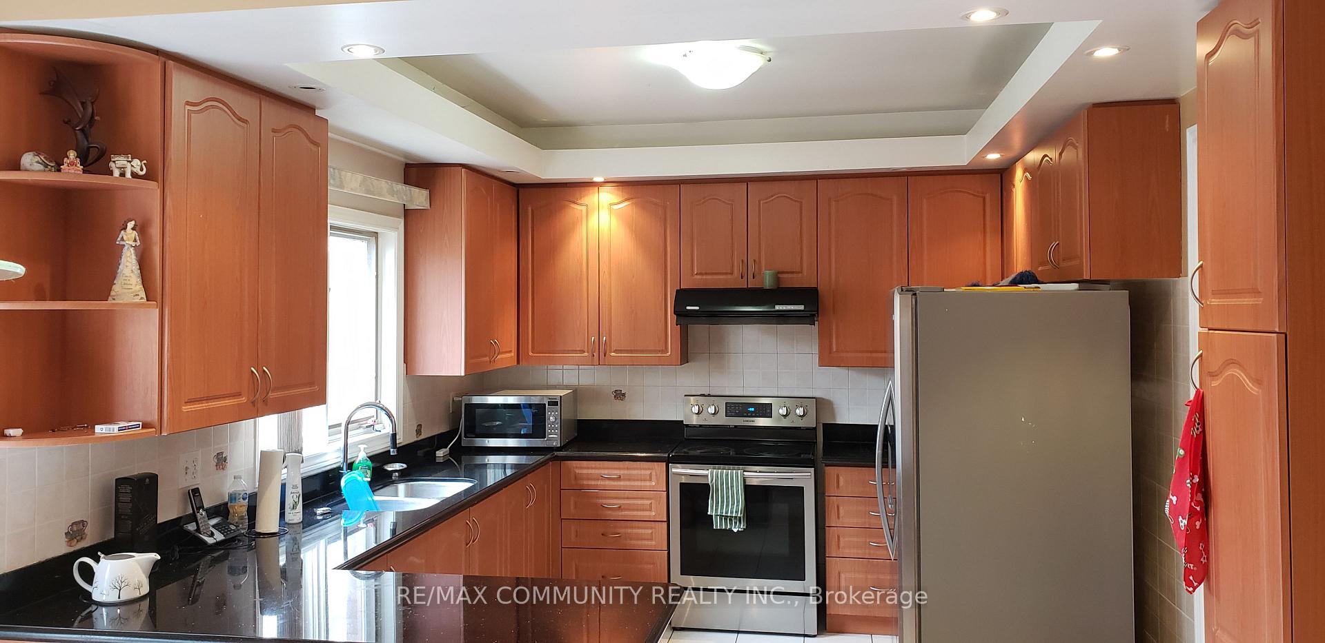 Photo 6 of 45 Eyer Drive, Markham, Cachet — HOMEH