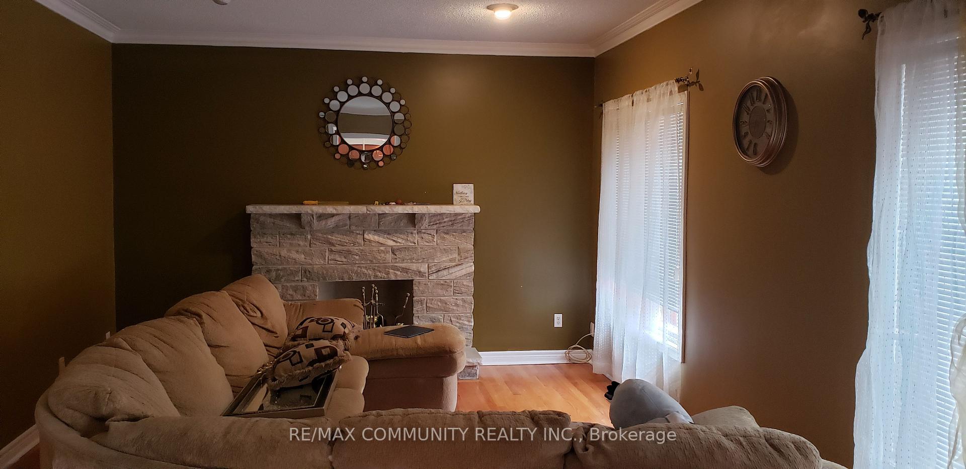 Photo 7 of 45 Eyer Drive, Markham, Cachet — HOMEH