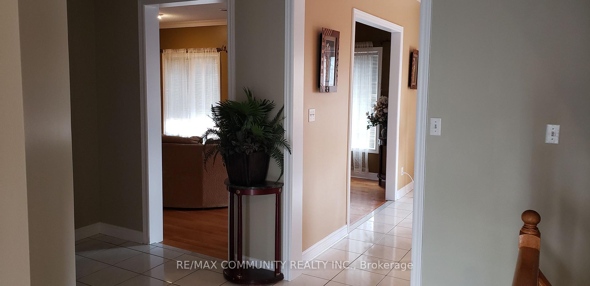 Photo 15 of 45 Eyer Drive, Markham, Cachet — HOMEH