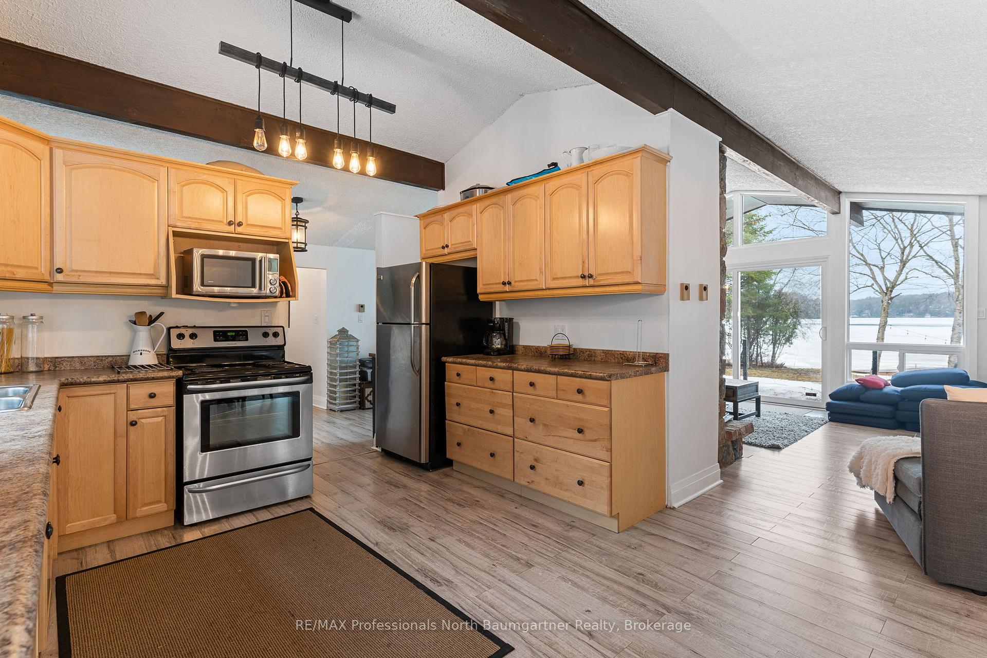 Photo 5 of 1088 Gravel Pit Drive, Minden Hills, Minden — HOMEH