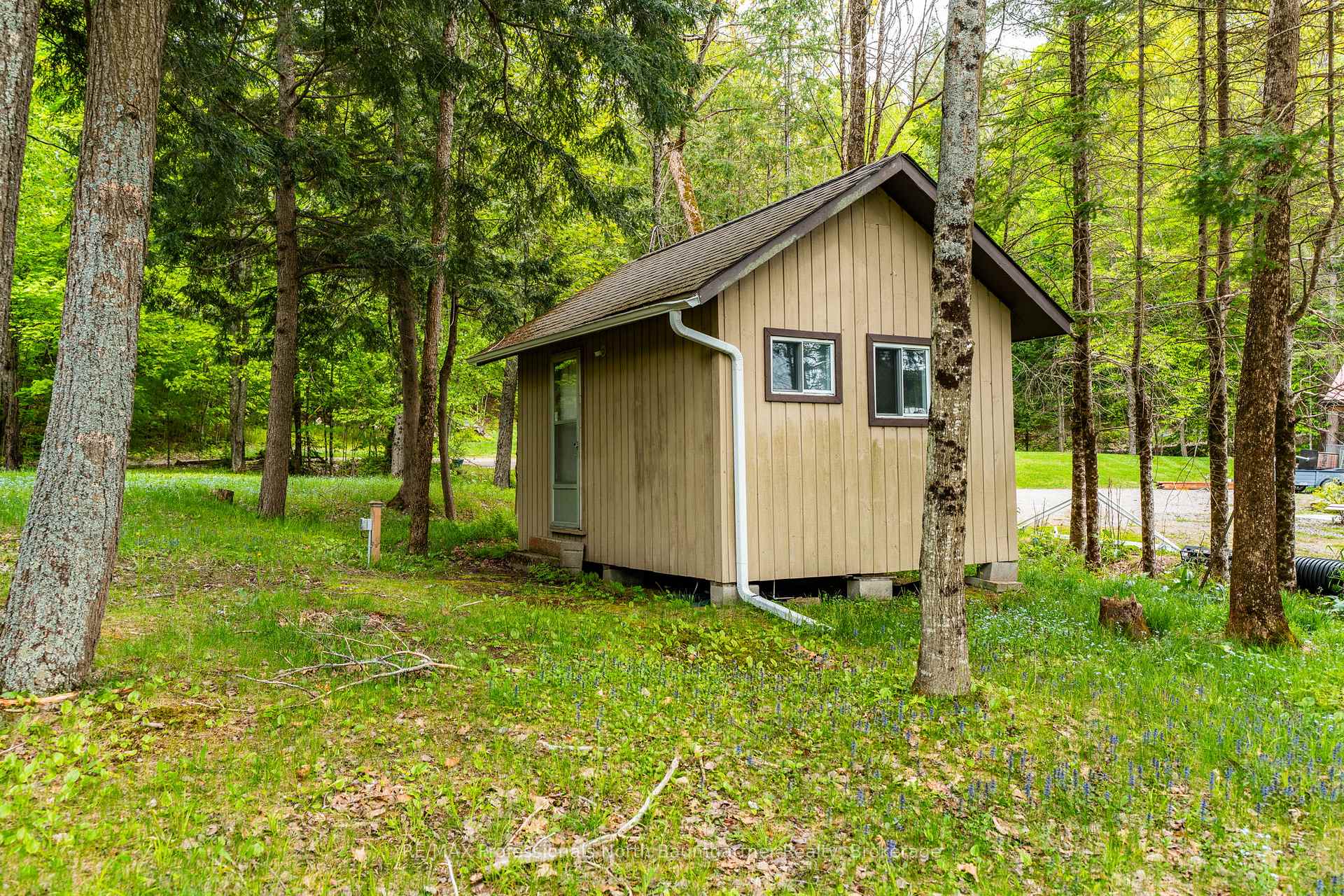 Photo 18 of 1088 Gravel Pit Drive, Minden Hills, Minden — HOMEH
