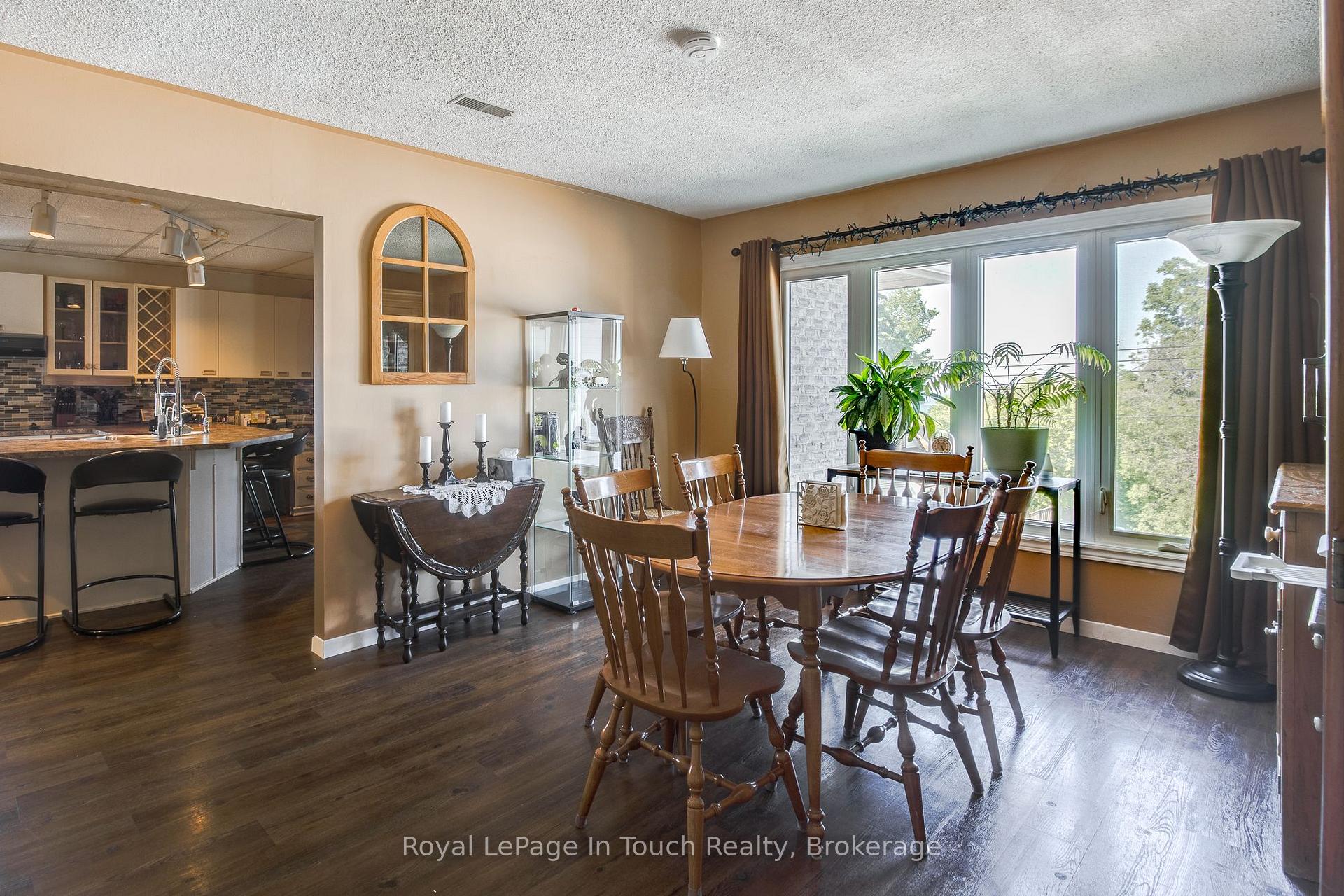 Photo 7 of 206 Lindsay Street, Midland — HOMEH