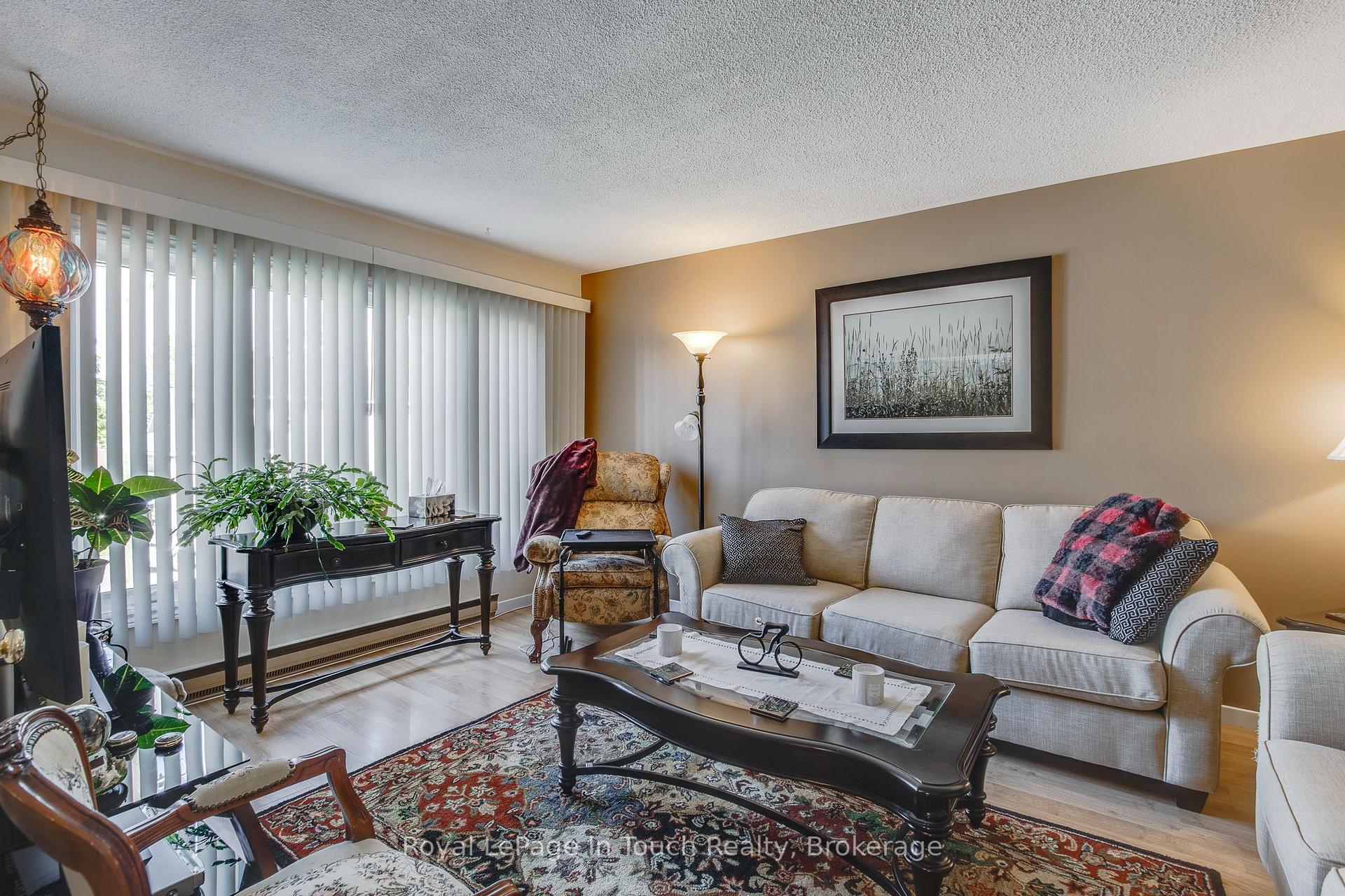 Photo 18 of 206 Lindsay Street, Midland — HOMEH