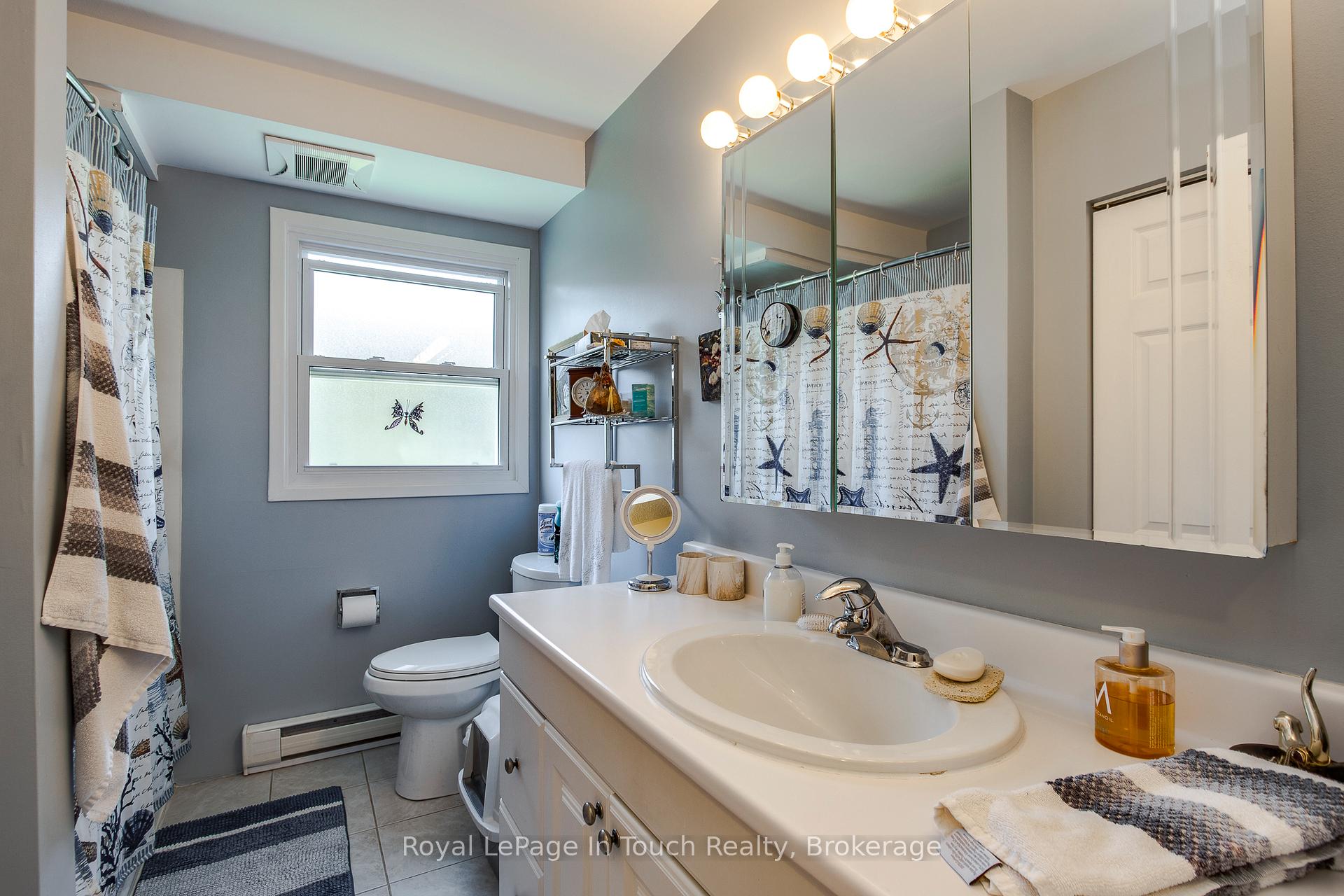 Photo 26 of 206 Lindsay Street, Midland — HOMEH