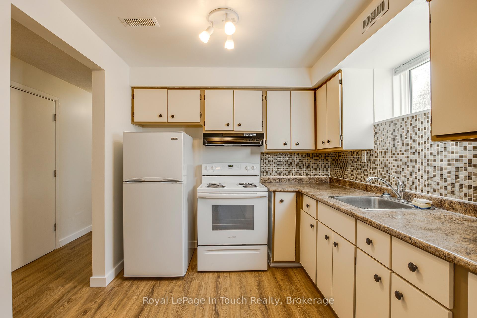 Photo 27 of 206 Lindsay Street, Midland — HOMEH