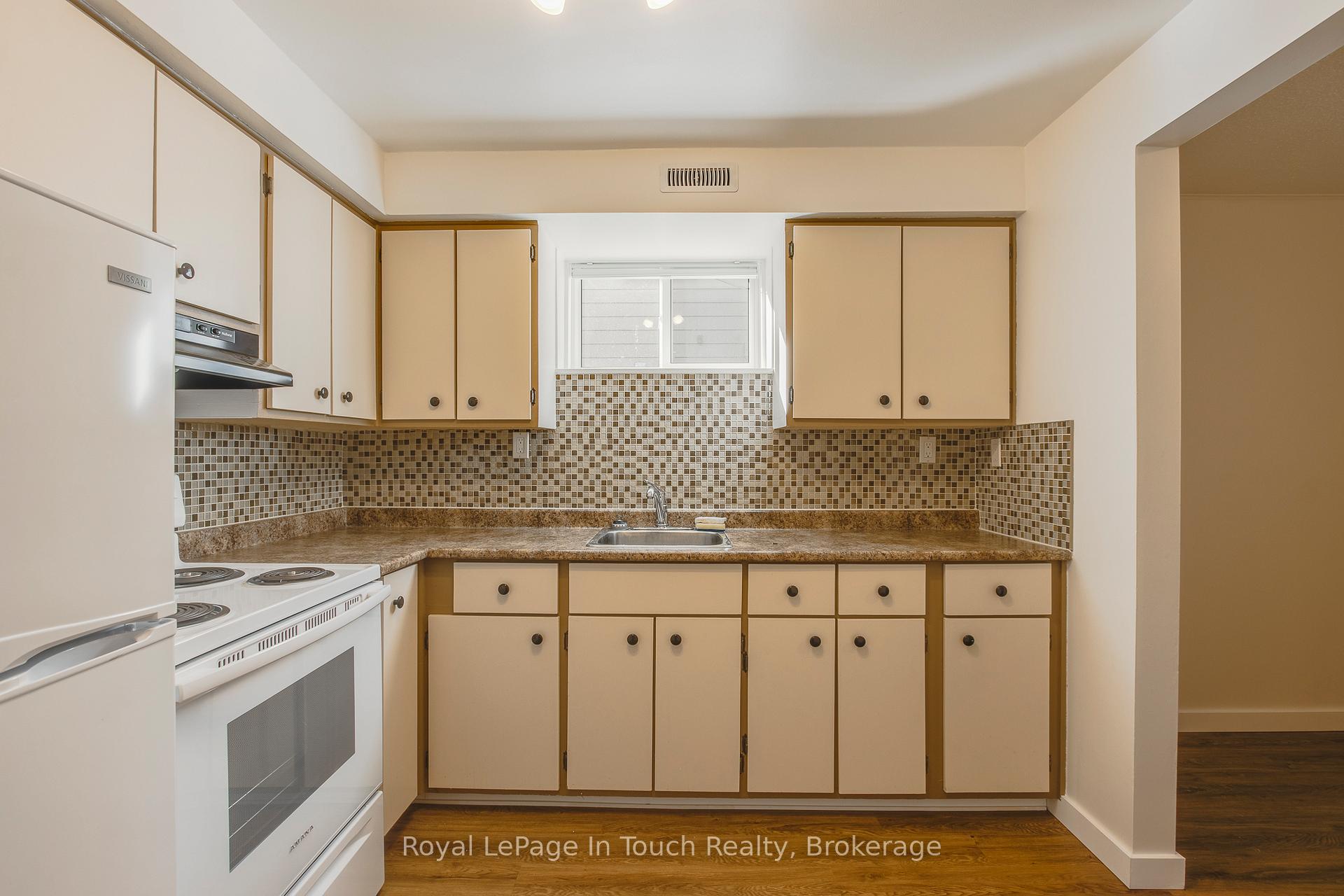 Photo 28 of 206 Lindsay Street, Midland — HOMEH