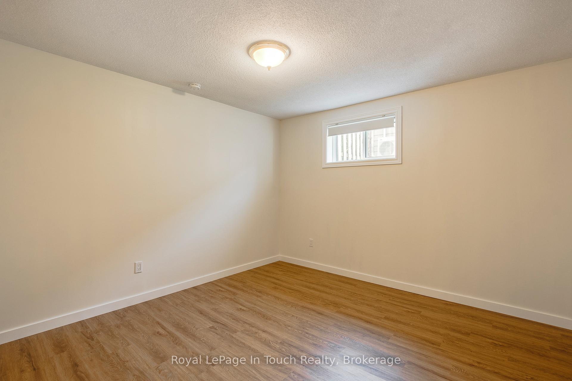 Photo 35 of 206 Lindsay Street, Midland — HOMEH