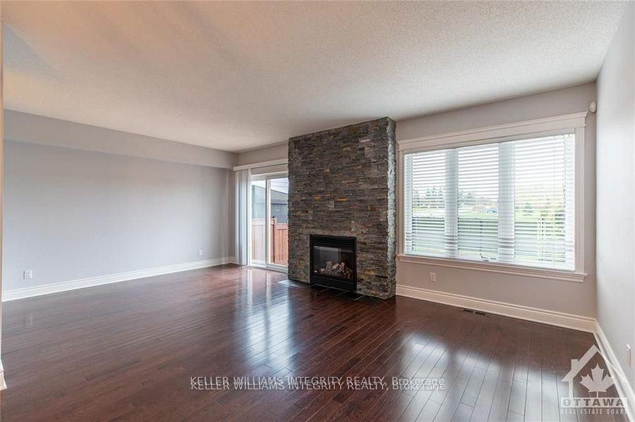 Photo 5 of 1037 Marconi Avenue, Ottawa, Kanata - Morgan's Grant/South March — HOMEH